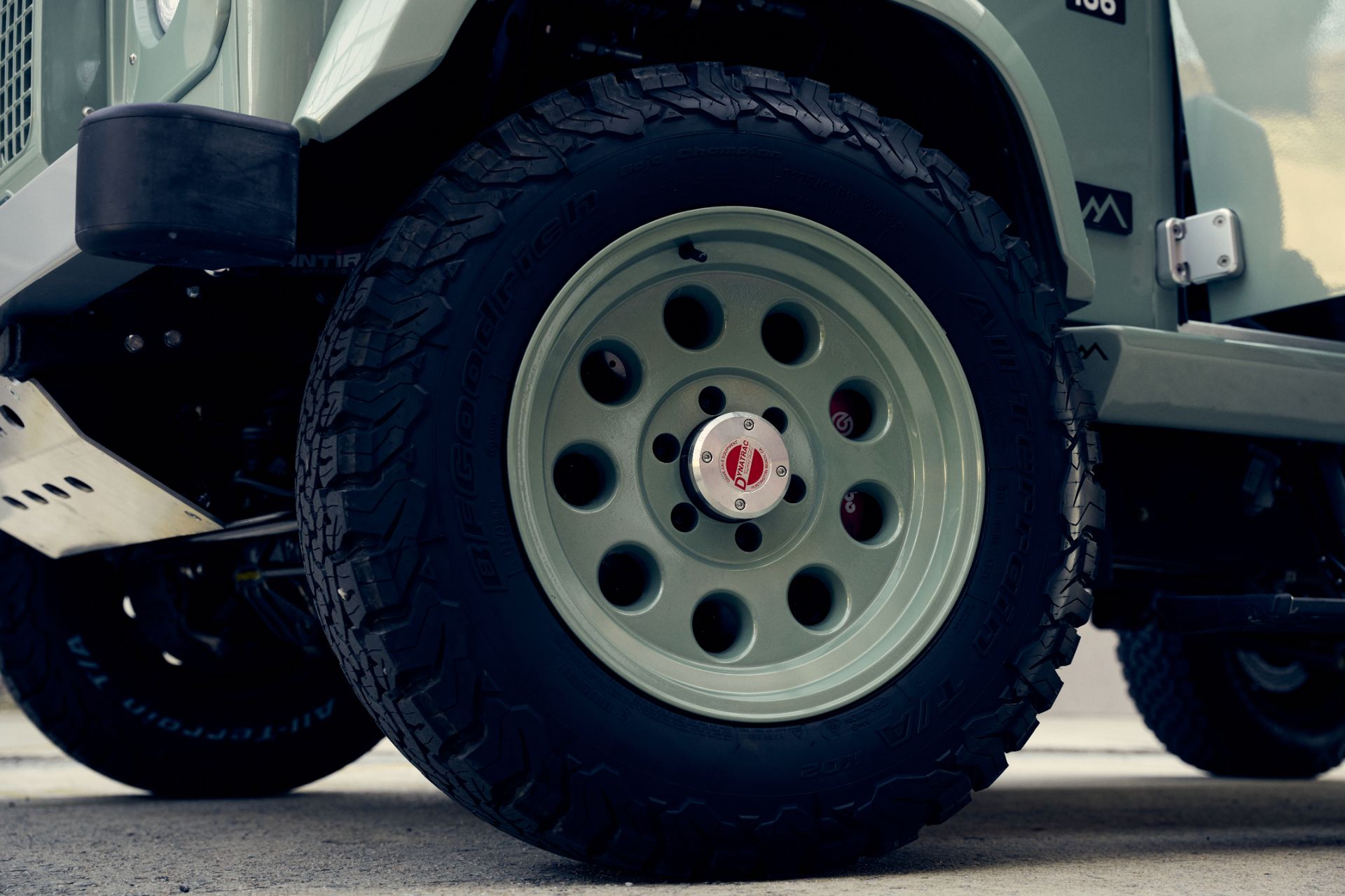 Himalaya Hue 166 Is A Hand-Built $300k Defender With A 650 HP Supercharged V8