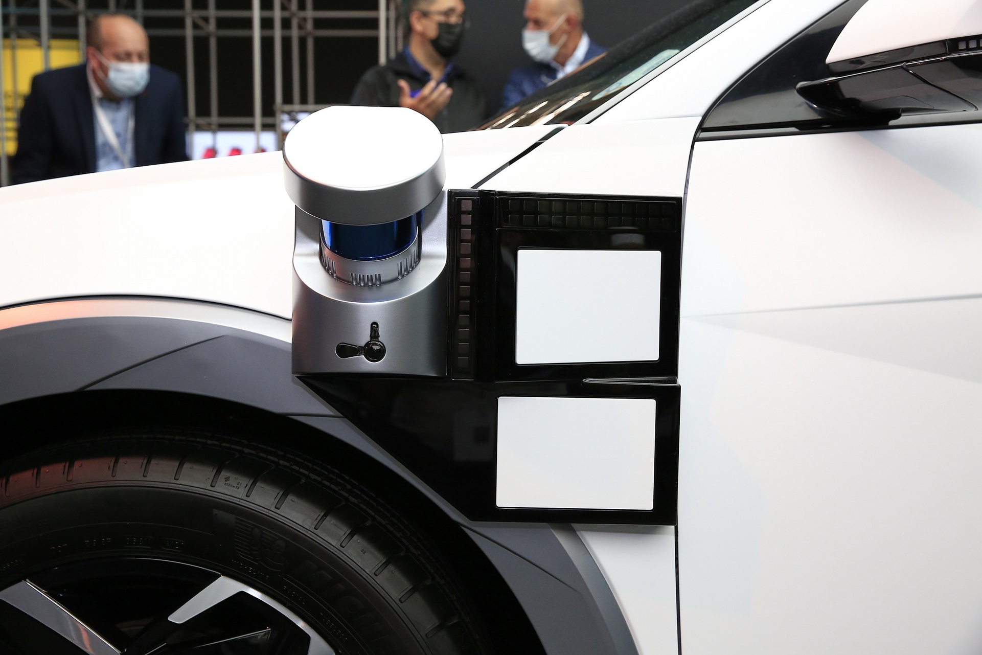 Great Scott, Hyundai Ioniq 5 Robotaxi Wants To Takes Us Back To The Future