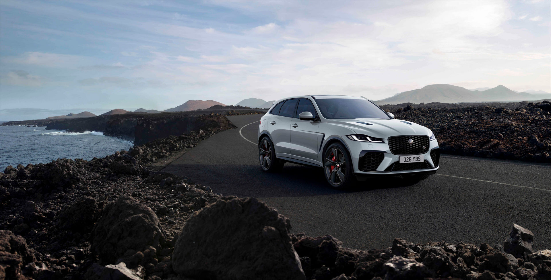 2022 Jaguar F-Pace Gets Minor Updates, New R-Dynamic Black Variant