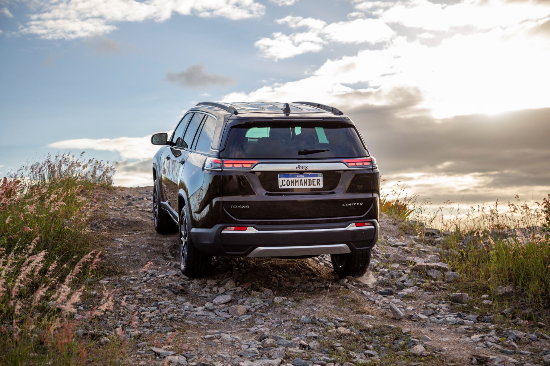 2022 Commander Officially Revealed As The First Jeep Developed And Produced In Brazil