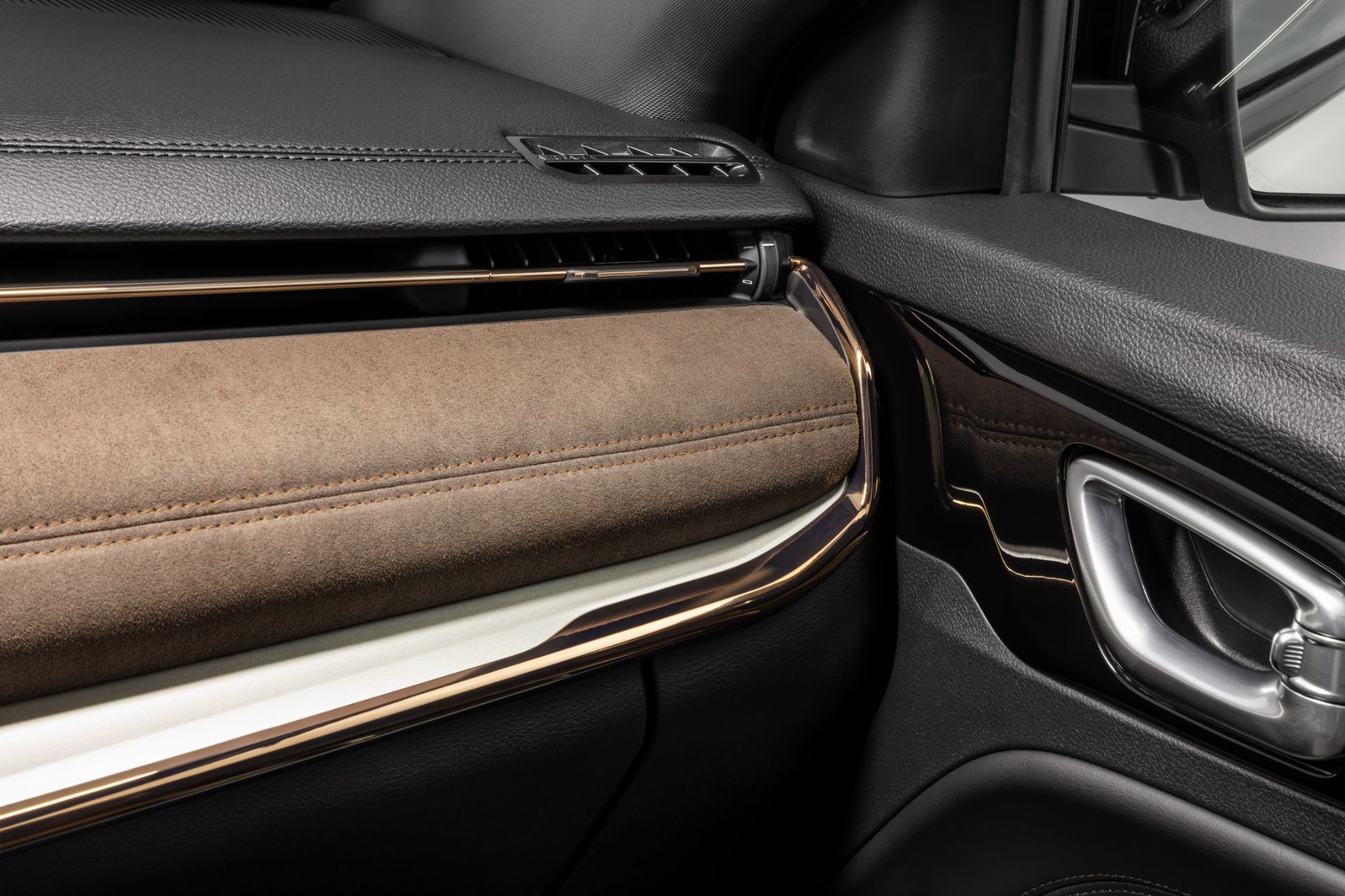 2022 Commander Officially Revealed As The First Jeep Developed And Produced In Brazil