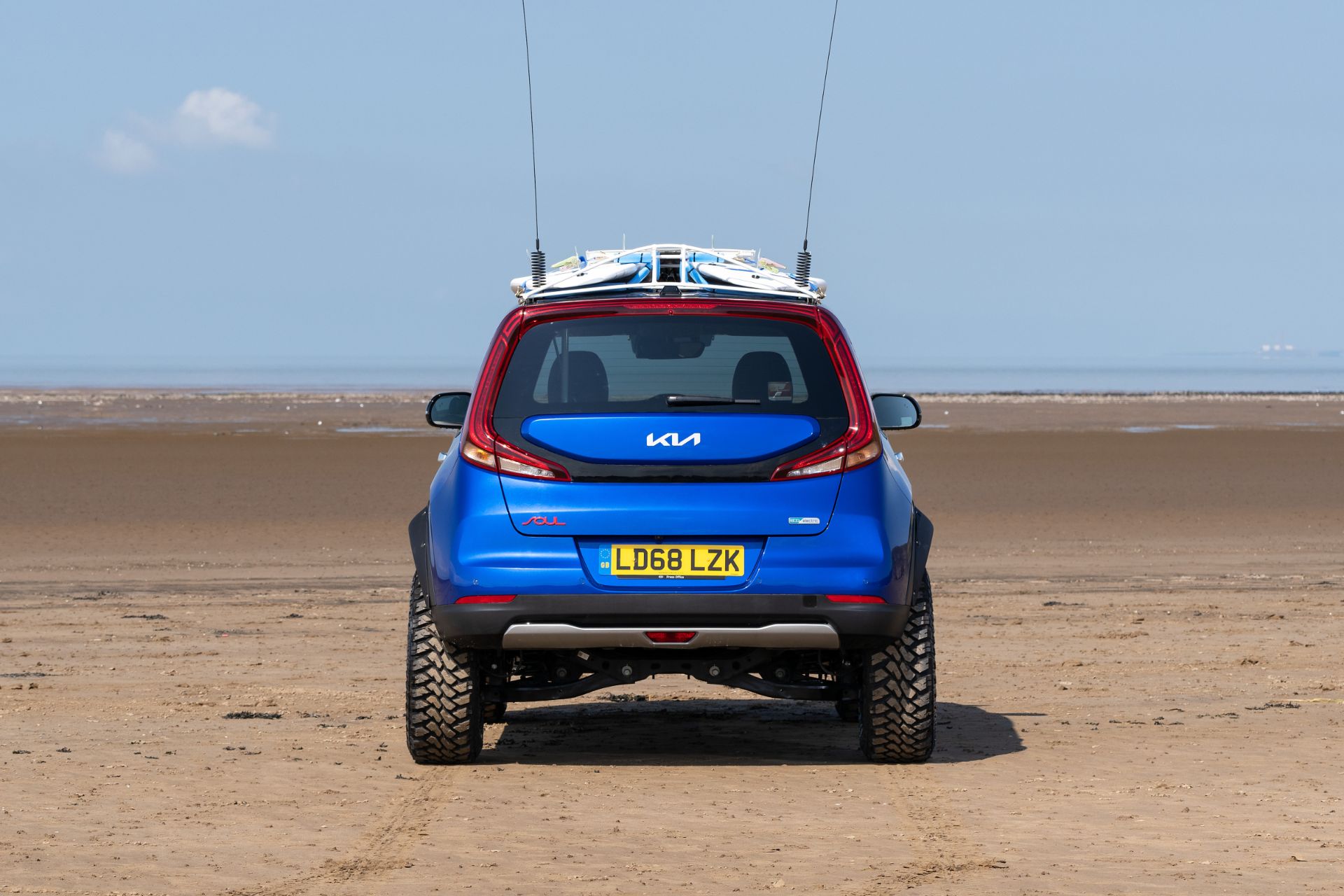 Lifted Kia Soul EV Boardmasters Edition Is The Perfect Vehicle For Surfers