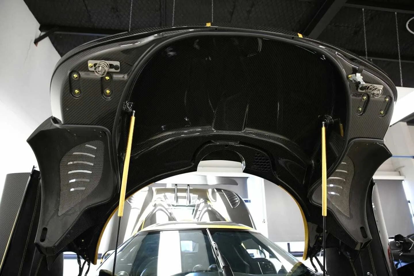 You’ll Need A Thick Wallet To Afford The One-Off Koenigsegg Agera S Hundra