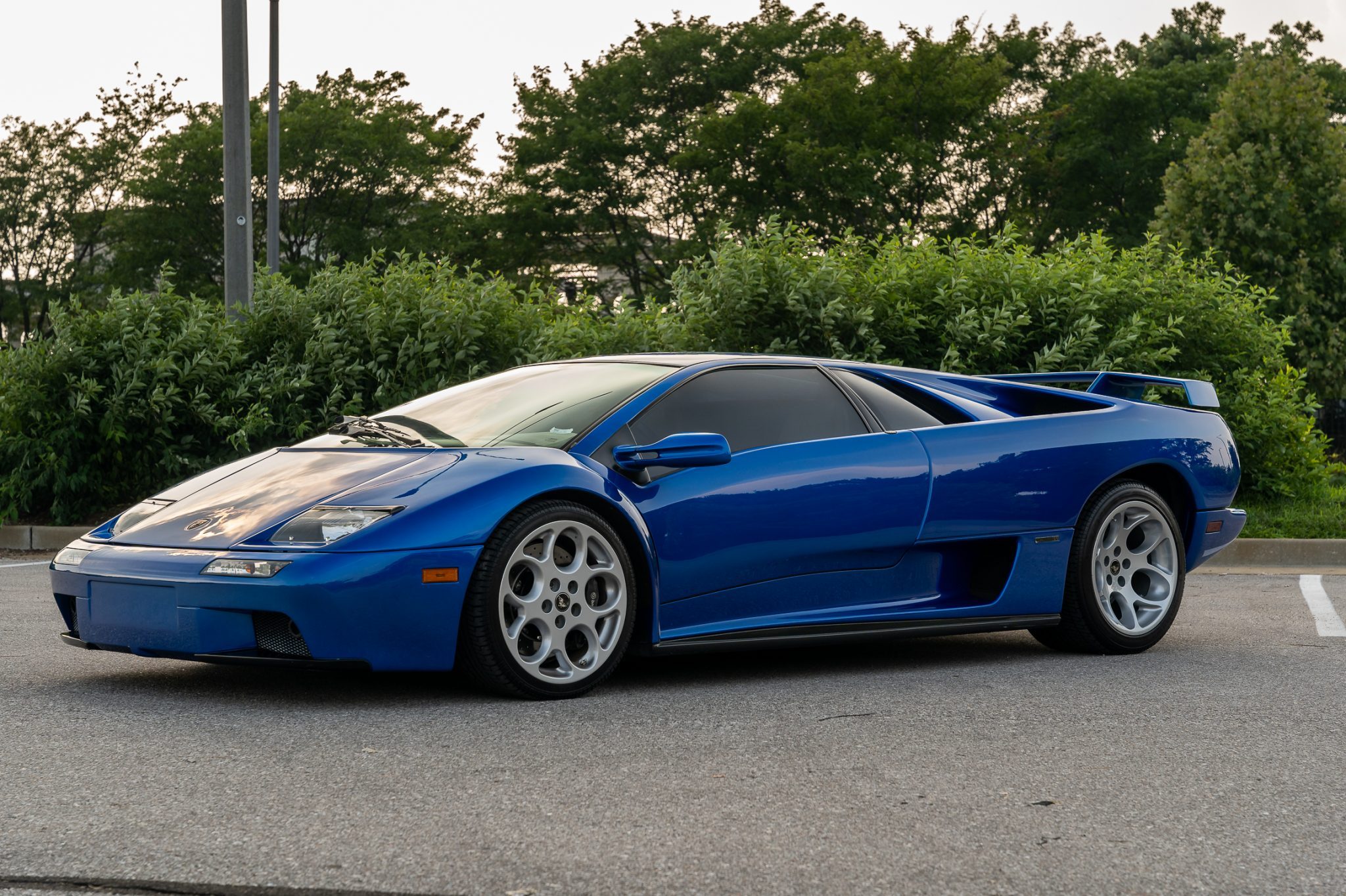 Monterey Blue 2001 Lamborghini Diablo VT 6.0 Is Dripping With Sex Appeal