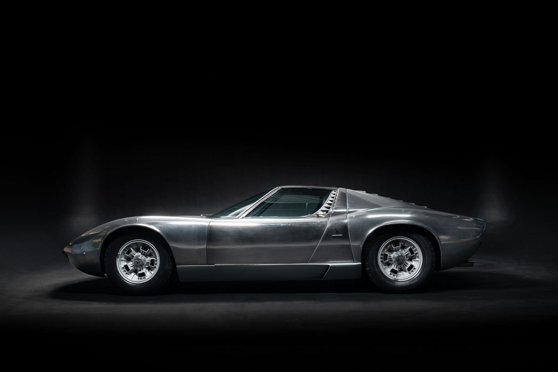 1971 Lamborghini Miura That Was Stored For Four Decades Looks Splendid After Restoration