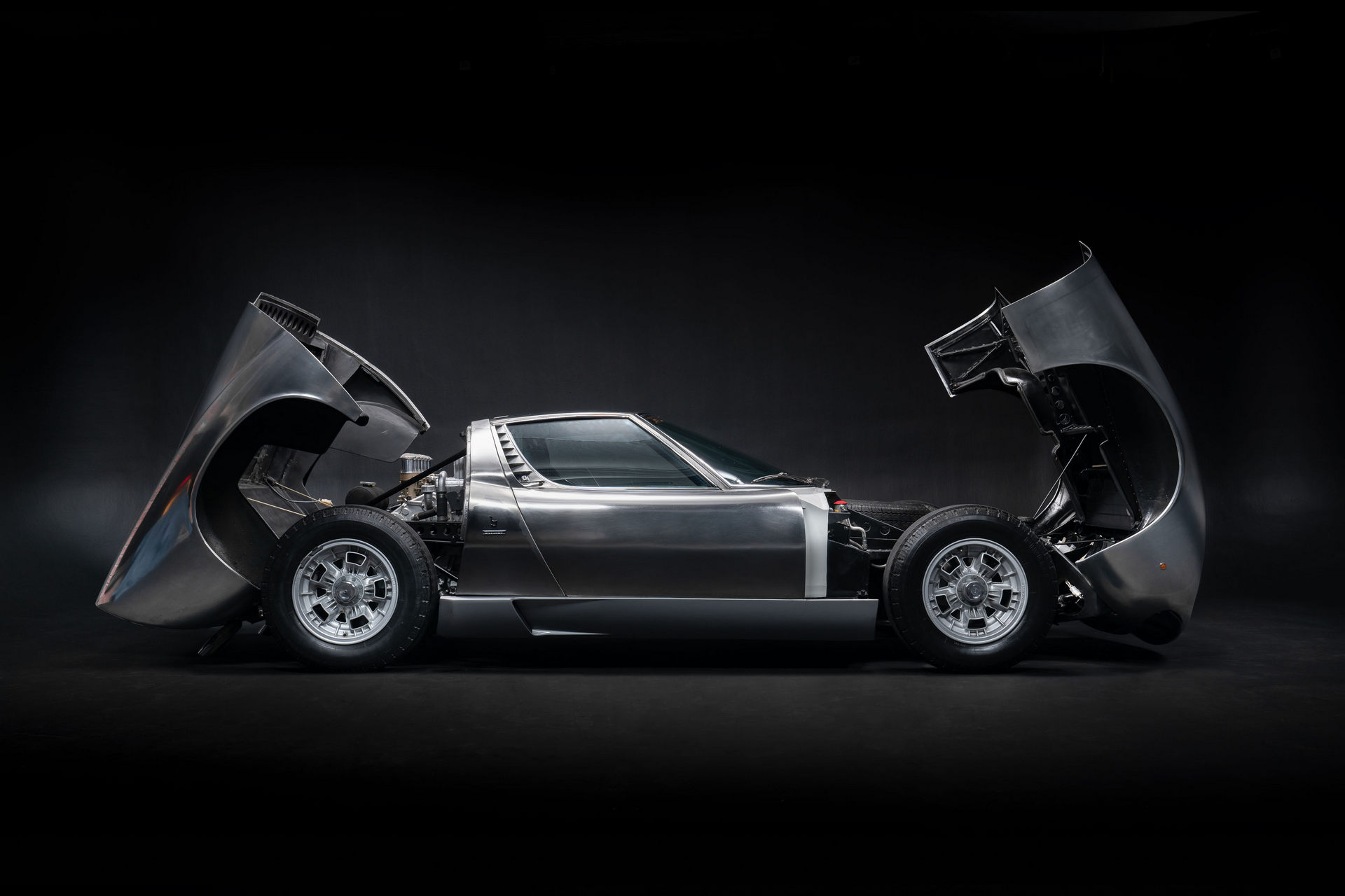 1971 Lamborghini Miura That Was Stored For Four Decades Looks Splendid After Restoration