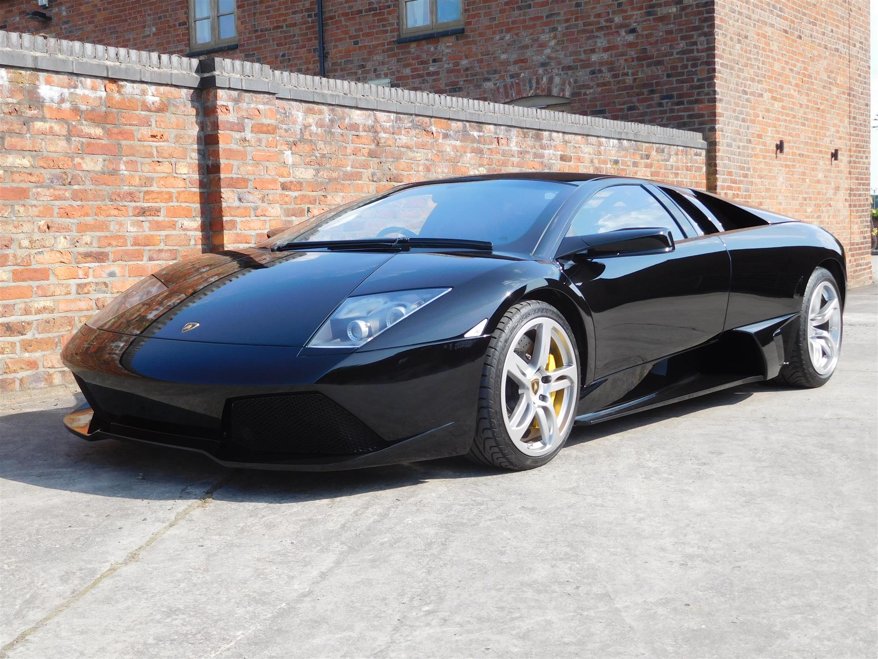 A Lamborghini Murcielago LP640 With Just 197 Miles Will Cost You Almost As Much As A New Aventador