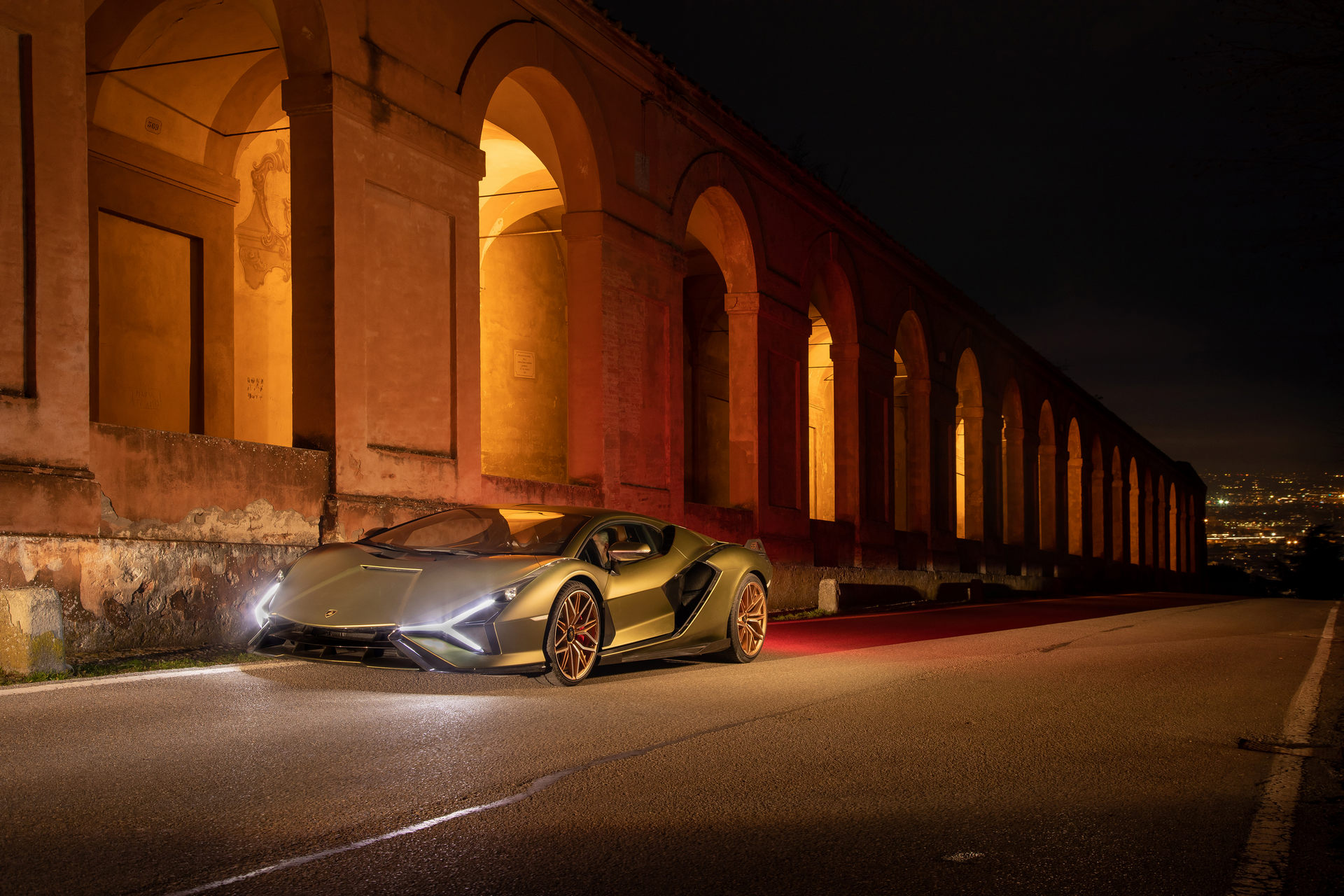Lamborghini Sián FKP 37 Visits Bologna To Celebrate The Latest World Heritage Site
