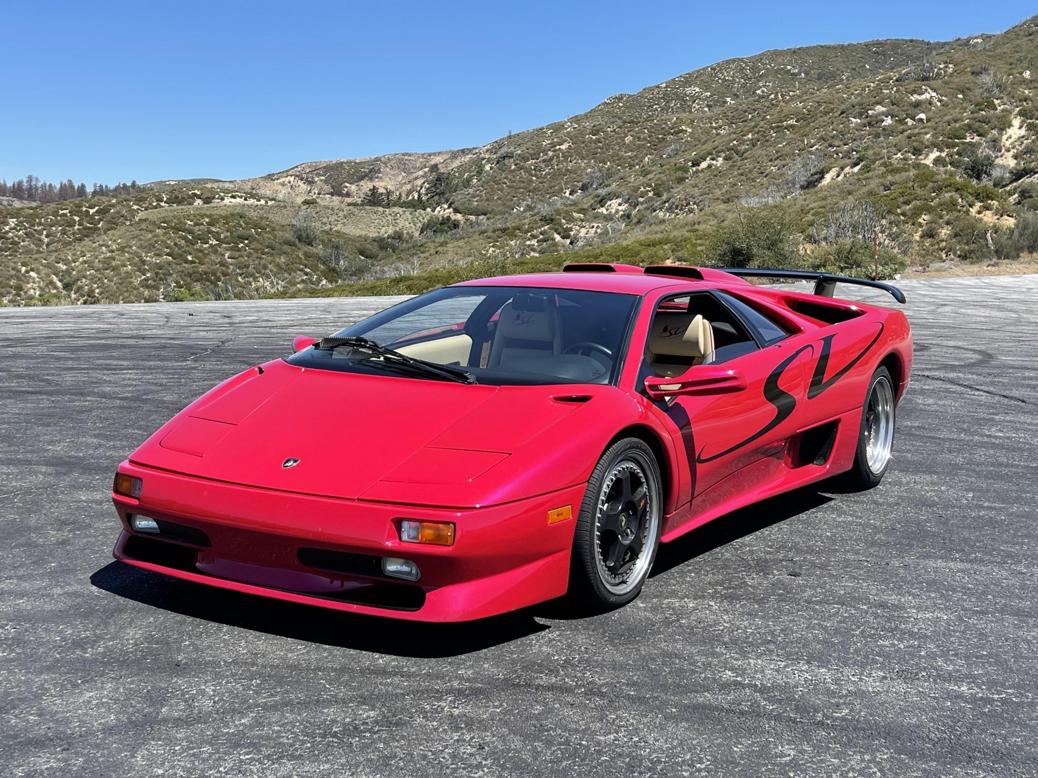 Red And Black 1998 Diablo SV Is As Brash As Lamborghinis Get