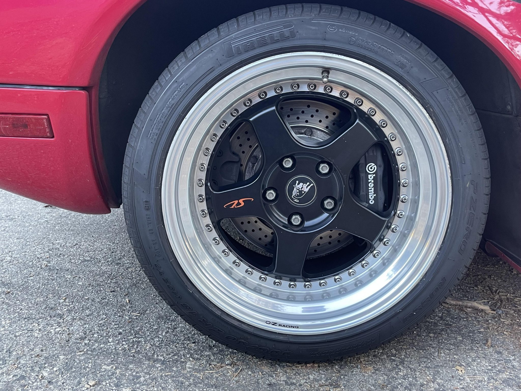 Red And Black 1998 Diablo SV Is As Brash As Lamborghinis Get