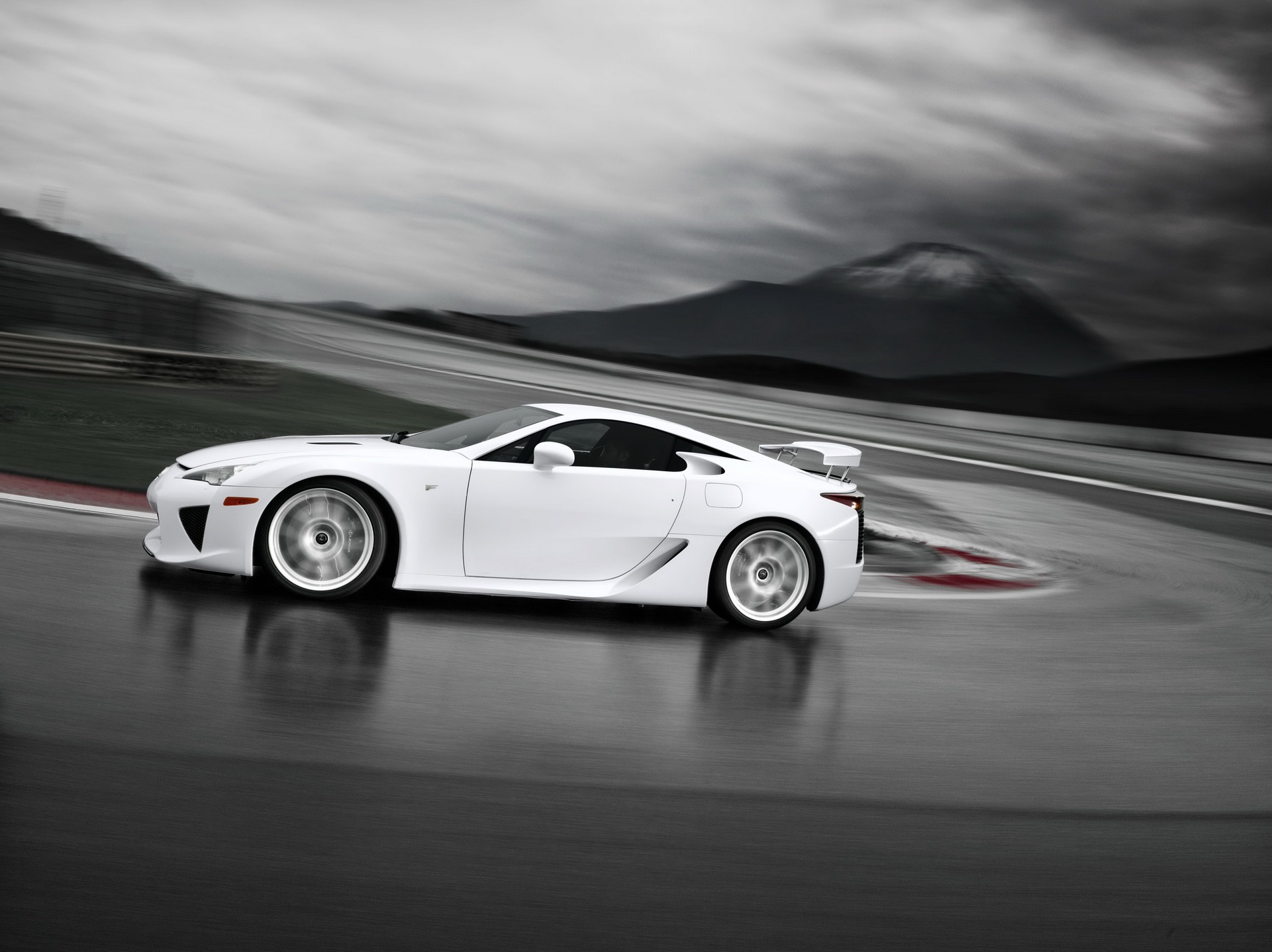 Here’s Why The Lexus LFA Was A Misunderstood Masterpiece