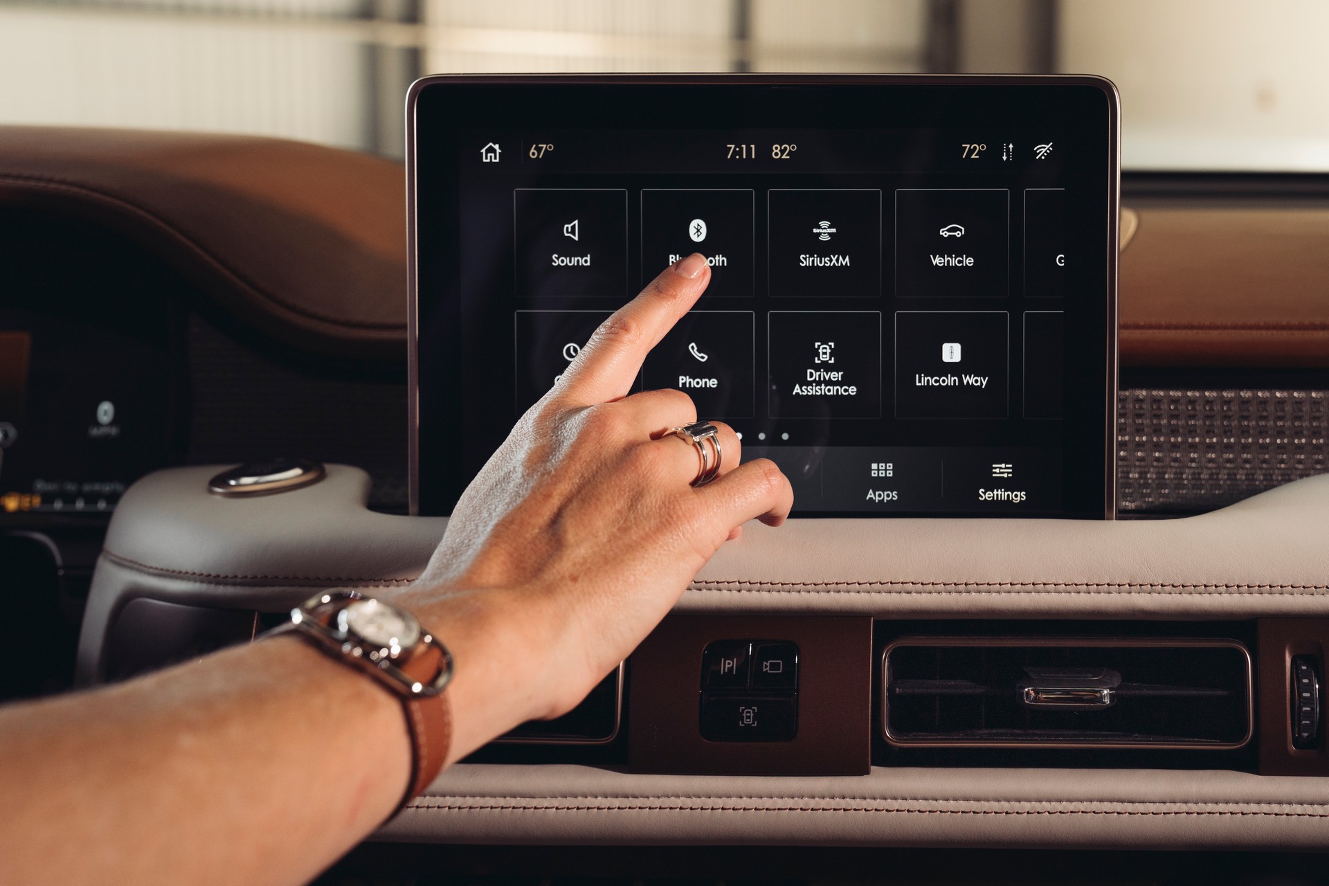 The Lincoln Aviator Shinola Concept Is Detroit’s Take On Luxury