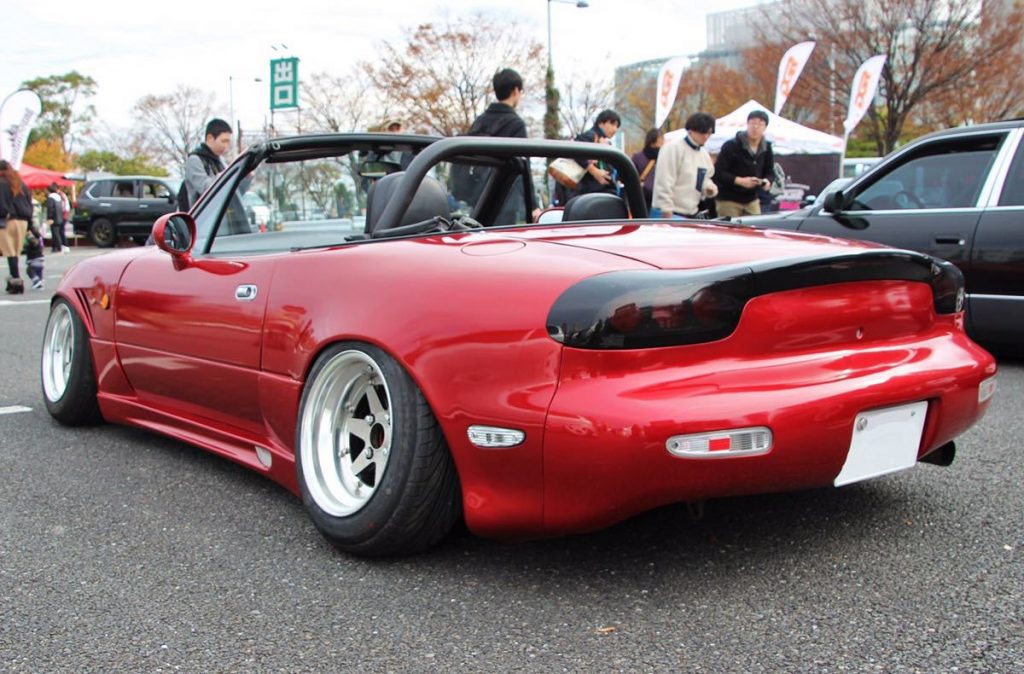 Mazda MX-5 Miata Wearing An RX-7 Rear End Looks …Not Bad? | Carscoops
