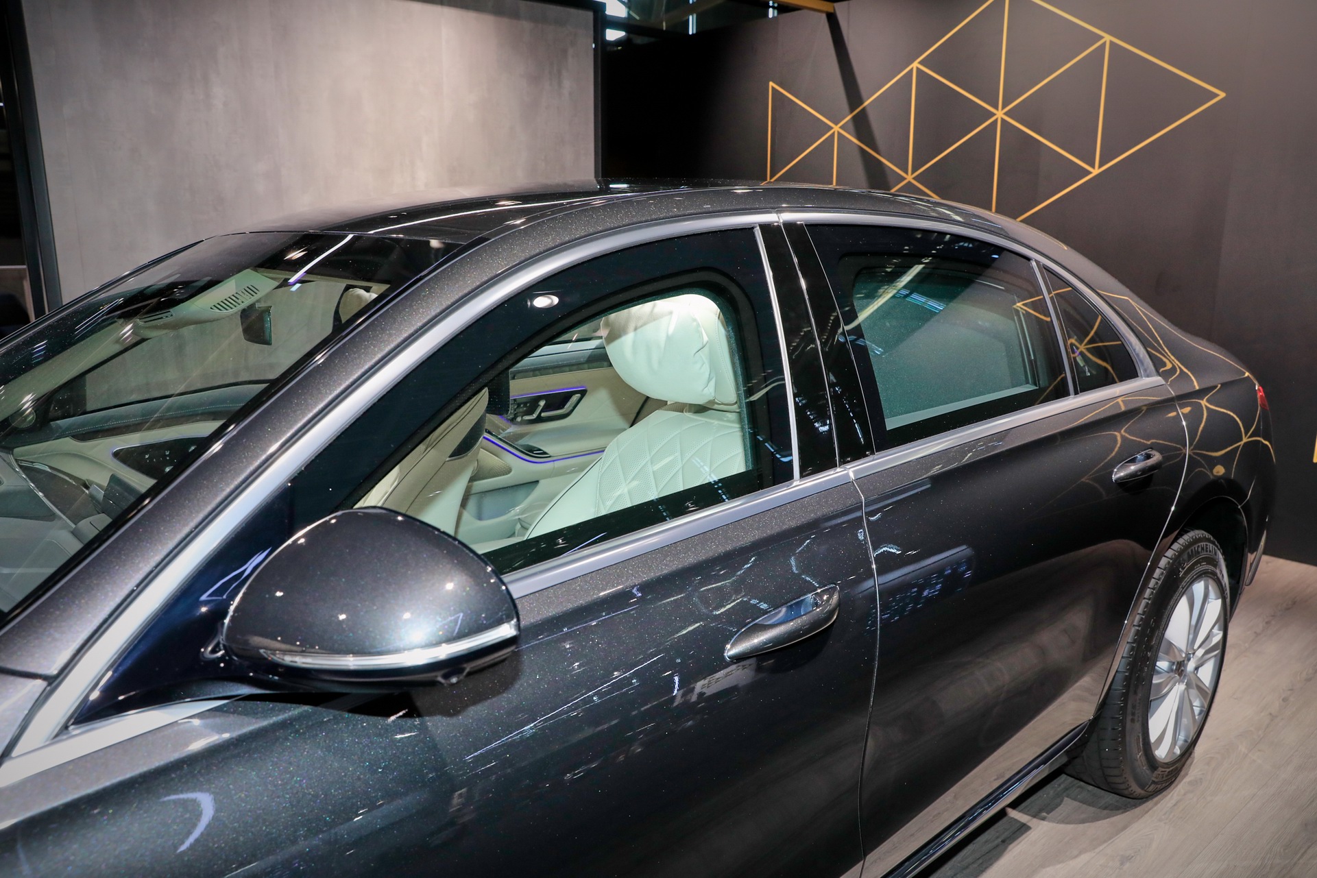 New Armored 2022 Mercedes-Benz S 680 Guard 4MATIC Is A Tough Cookie To Crack