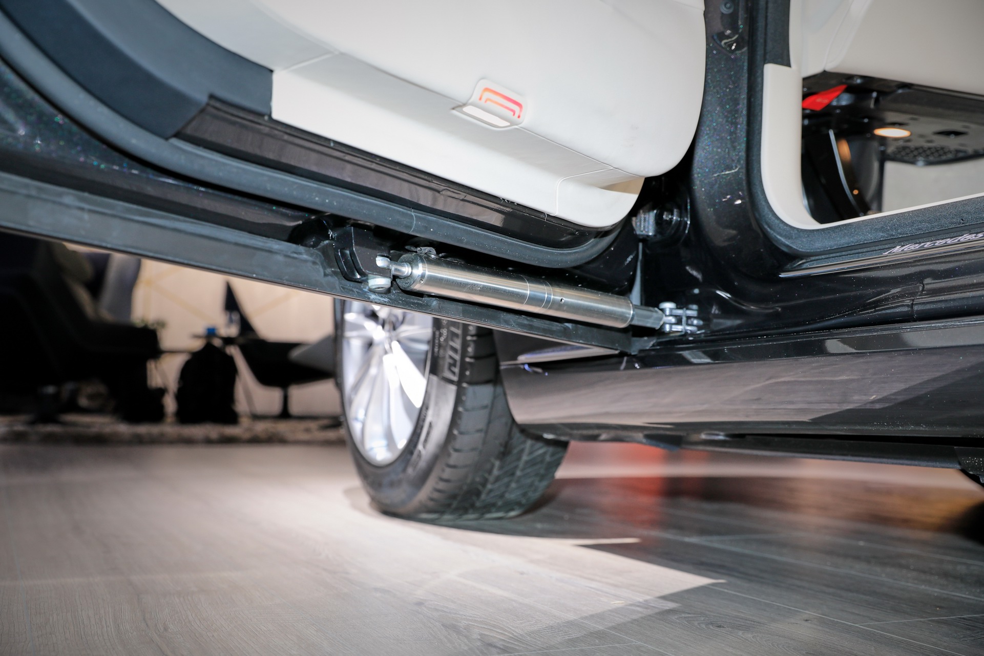 New Armored 2022 Mercedes-Benz S 680 Guard 4MATIC Is A Tough Cookie To Crack