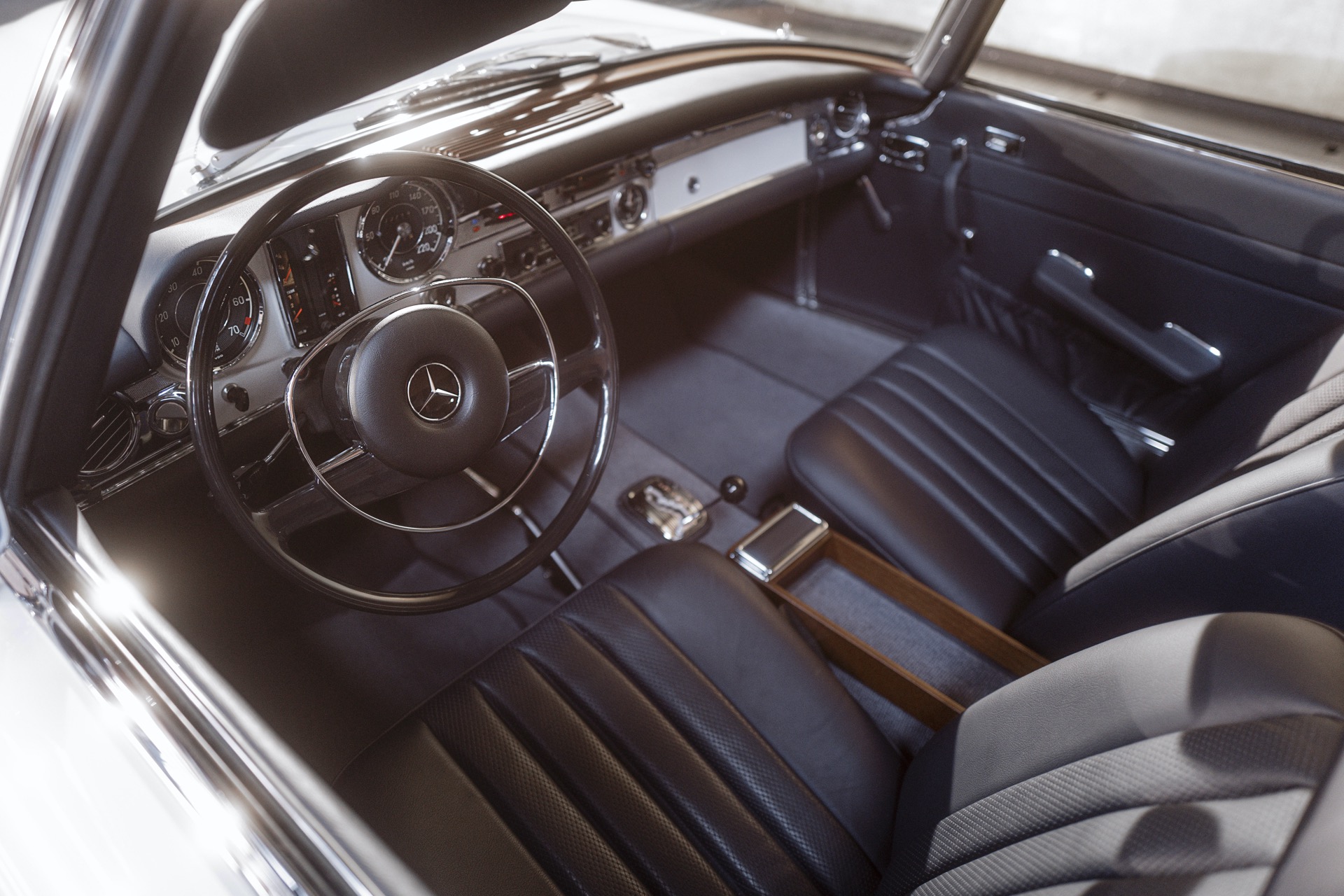 A Brief Look Back At The History Of The Mercedes-Benz SL