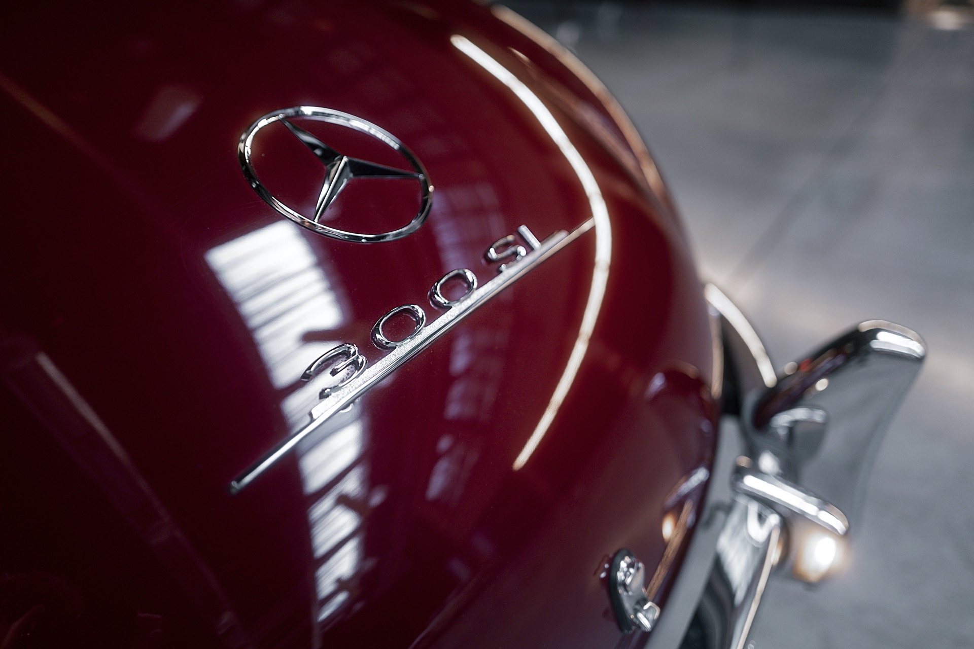 A Brief Look Back At The History Of The Mercedes-Benz SL