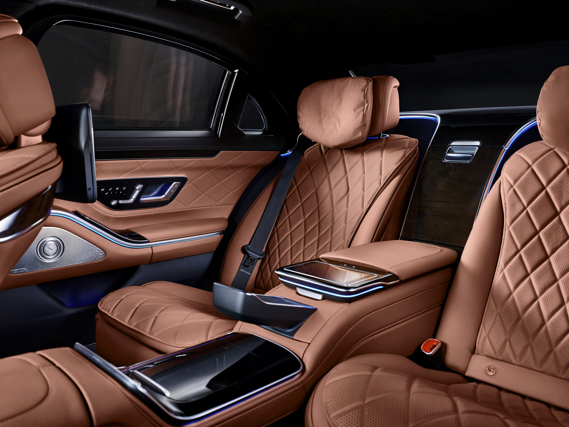 New Armored 2022 Mercedes-Benz S 680 Guard 4MATIC Is A Tough Cookie To Crack