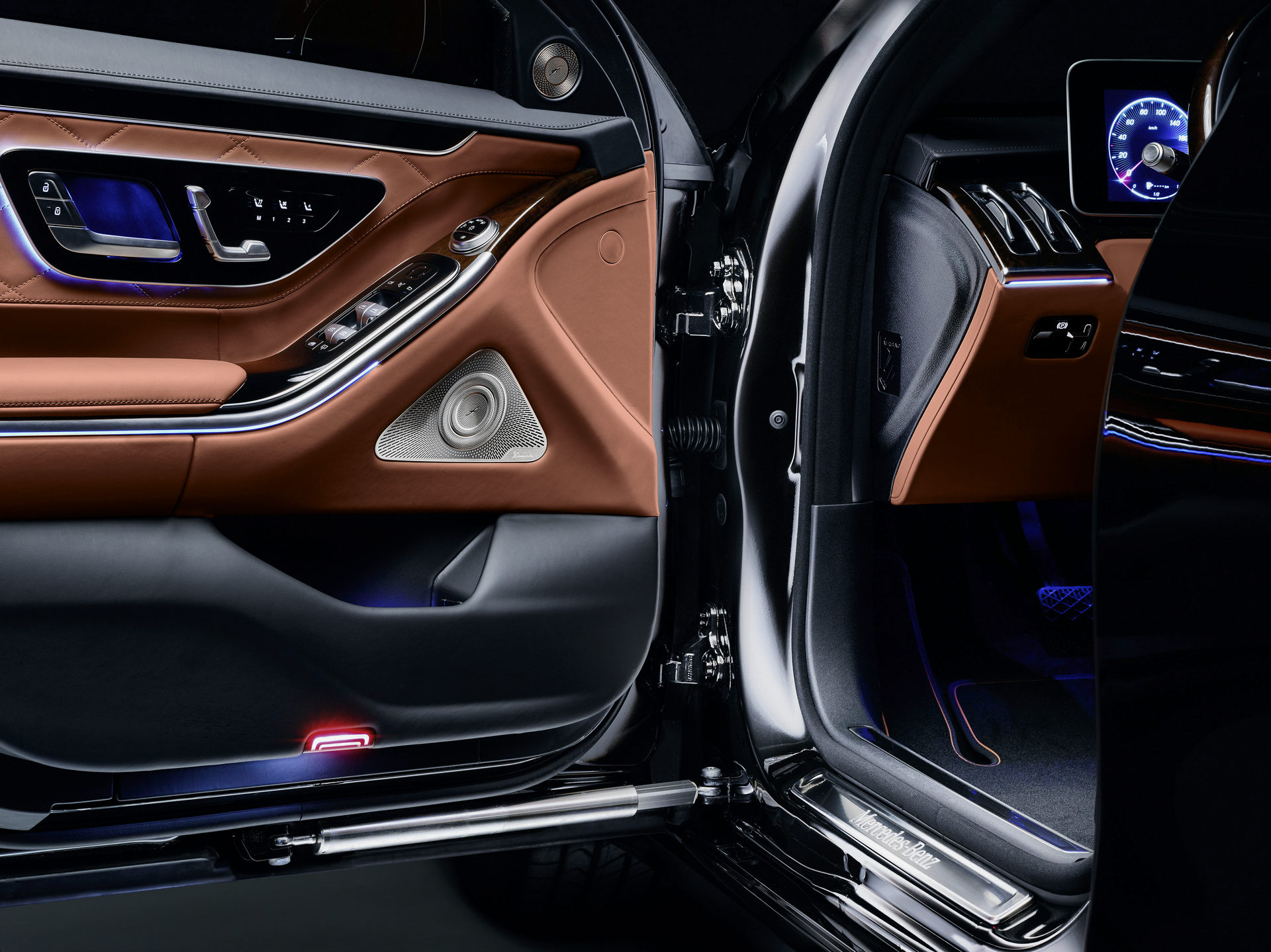 New Armored 2022 Mercedes-Benz S 680 Guard 4MATIC Is A Tough Cookie To Crack