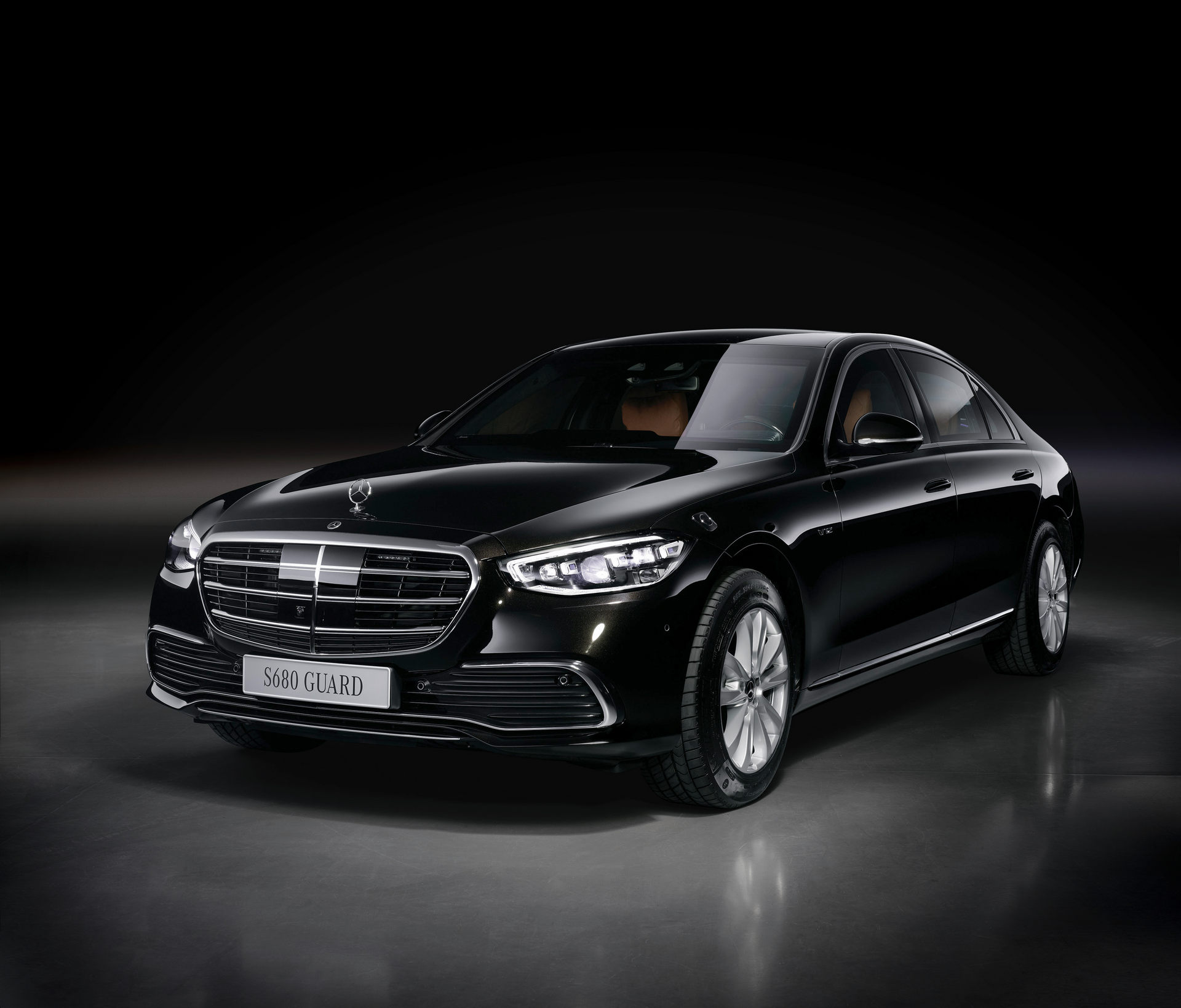 New Armored 2022 Mercedes-Benz S 680 Guard 4MATIC Is A Tough Cookie To Crack