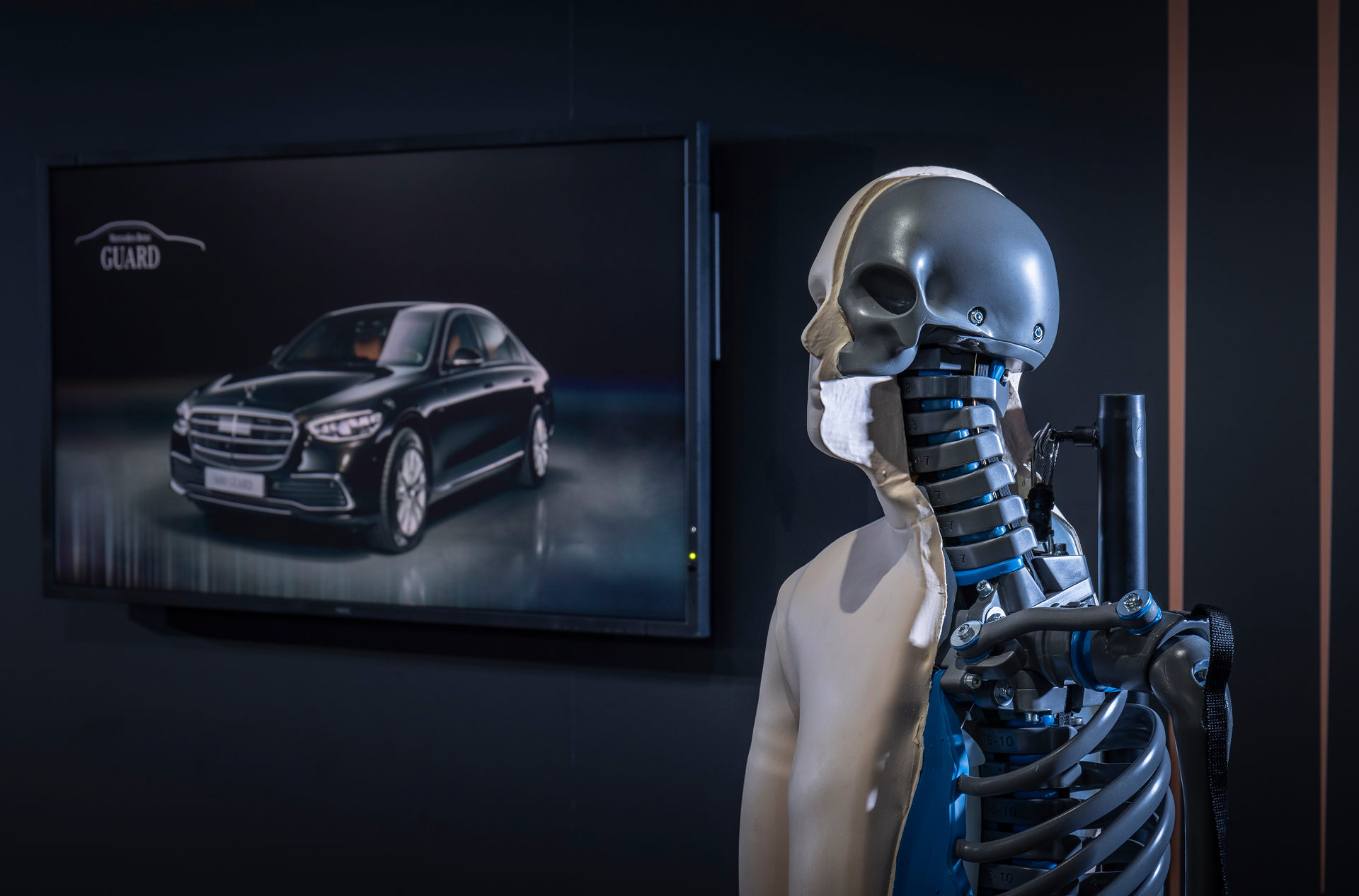 New Armored 2022 Mercedes-Benz S 680 Guard 4MATIC Is A Tough Cookie To Crack