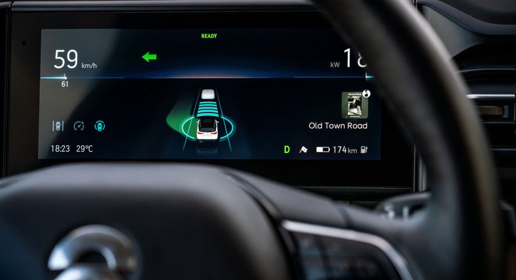 NIO Requires Owners To Pass A Test Before Using Semi-Autonomous System After Deadly Crash