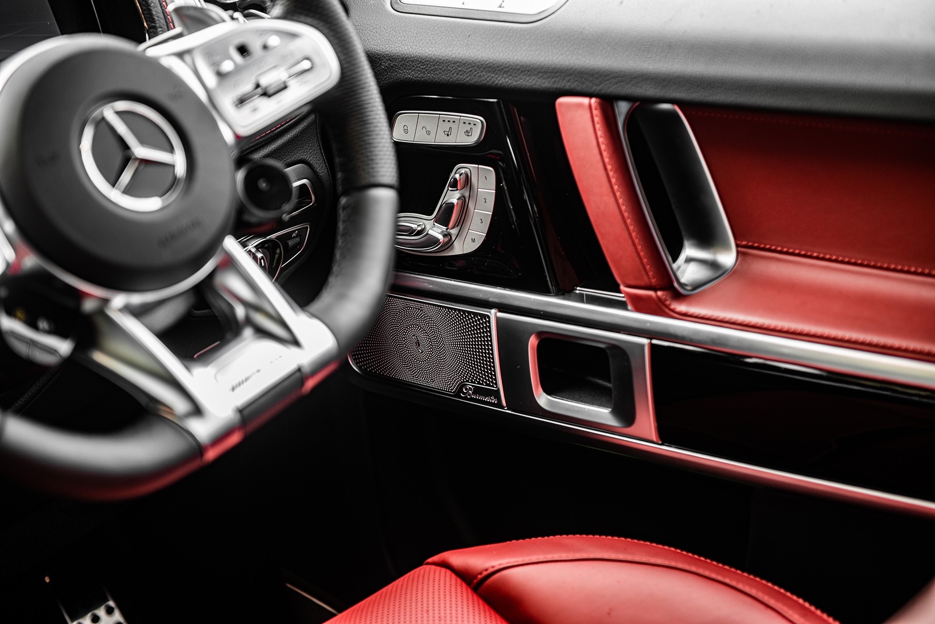 Project Kahn Upgrades The Mercedes-AMG G63 To Carbon Wide Track Specification