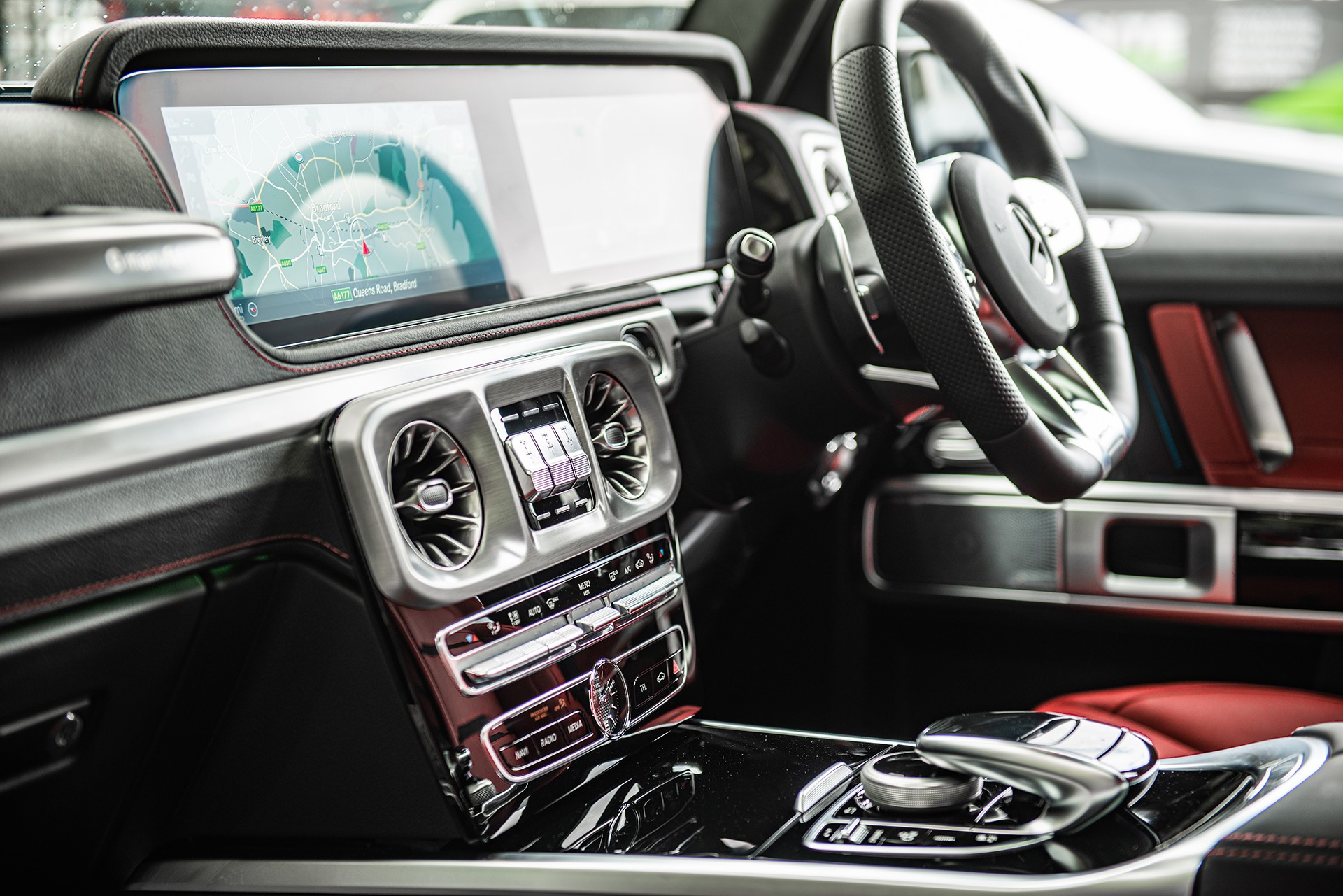 Project Kahn Upgrades The Mercedes-AMG G63 To Carbon Wide Track Specification