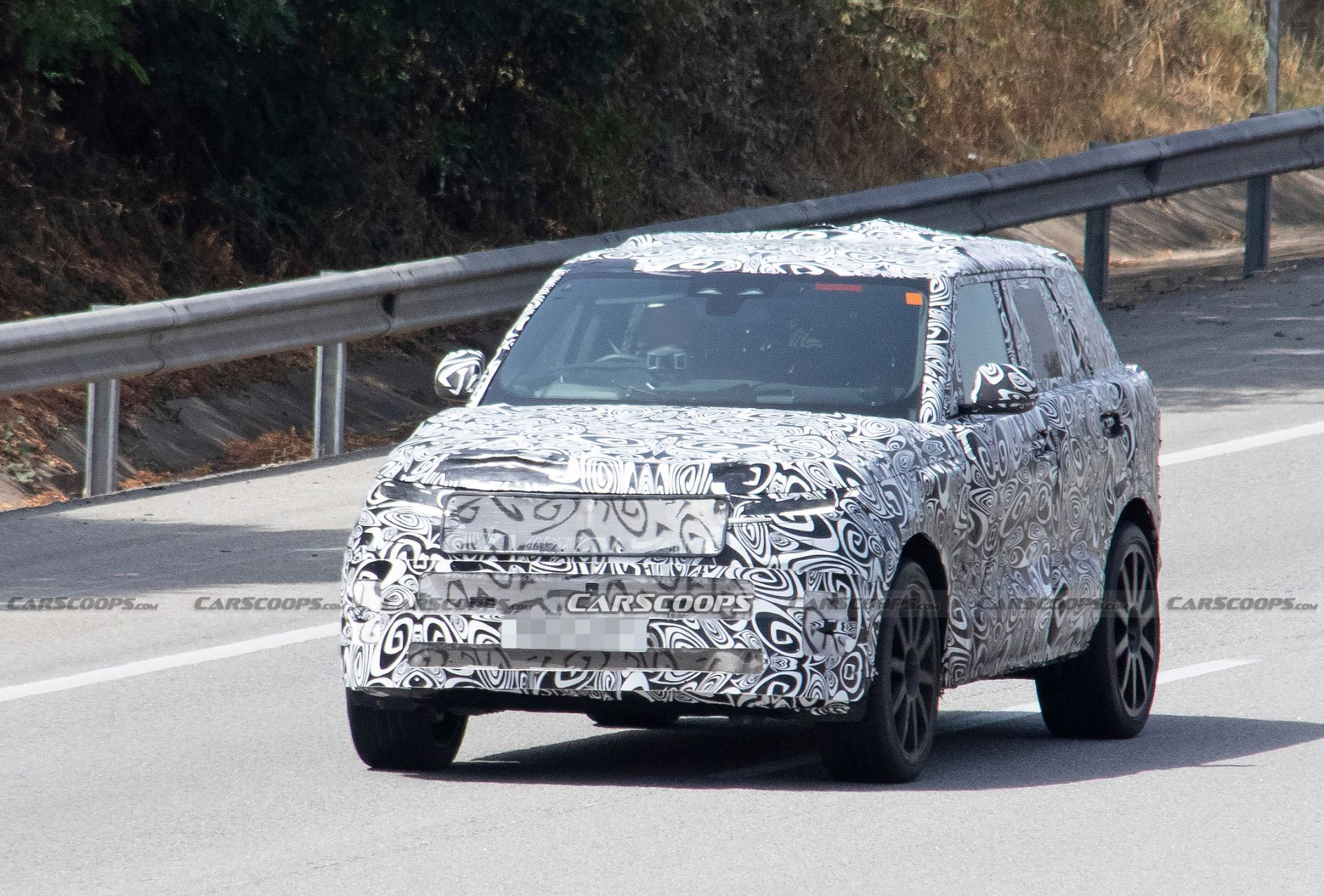 Range Rover Sport SVR Spied With Huge Brakes And Quad Exhaust Pipes