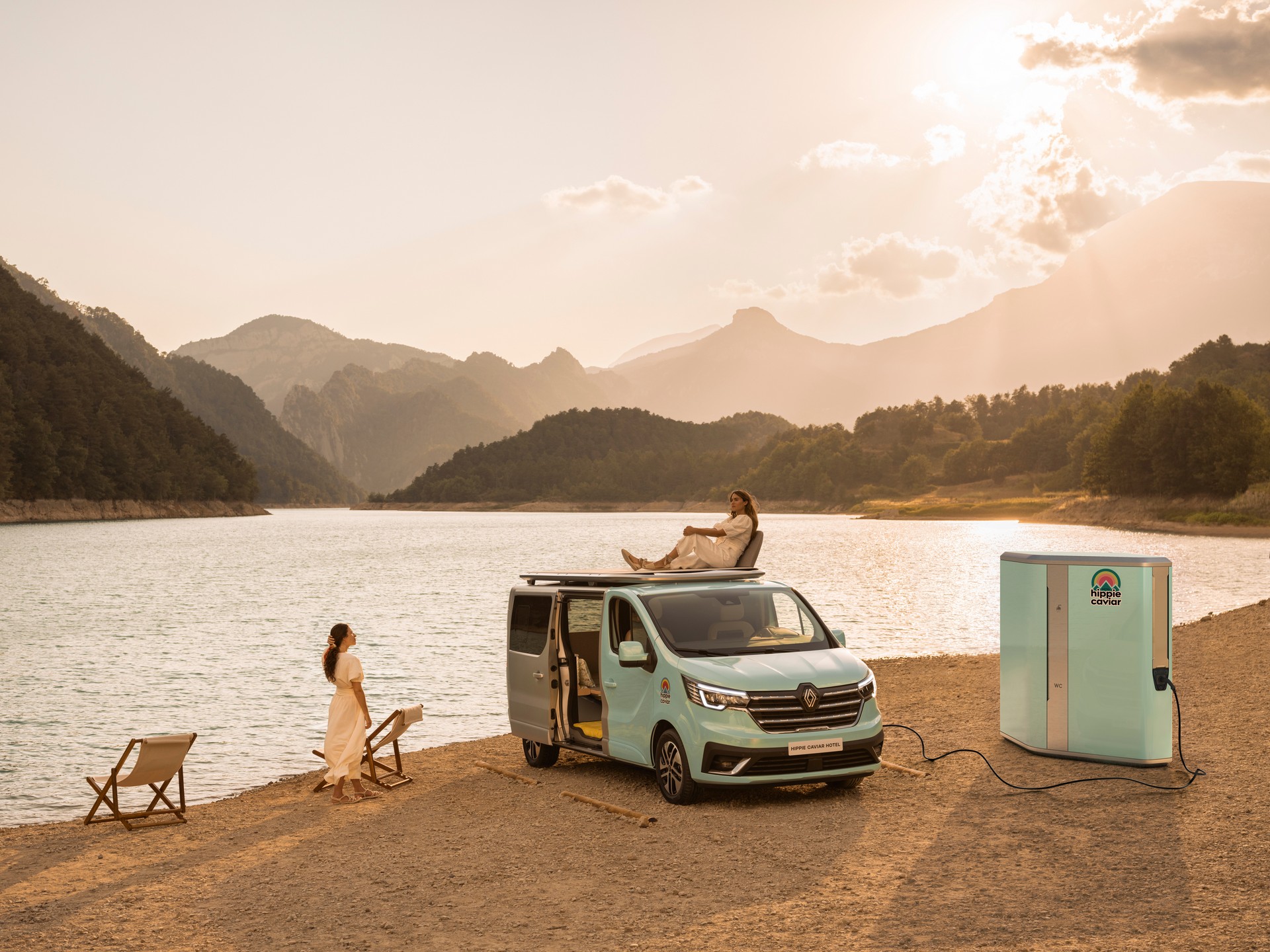 Renault Trafic SpaceNomad And Hippie Caviar Hotel Unveiled As Chic Camper Vans