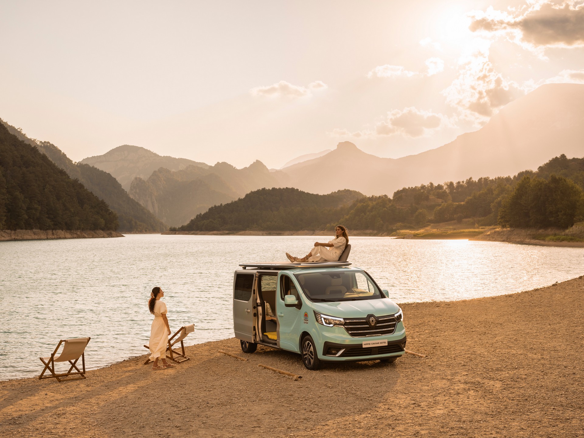 Renault Trafic SpaceNomad And Hippie Caviar Hotel Unveiled As Chic Camper Vans