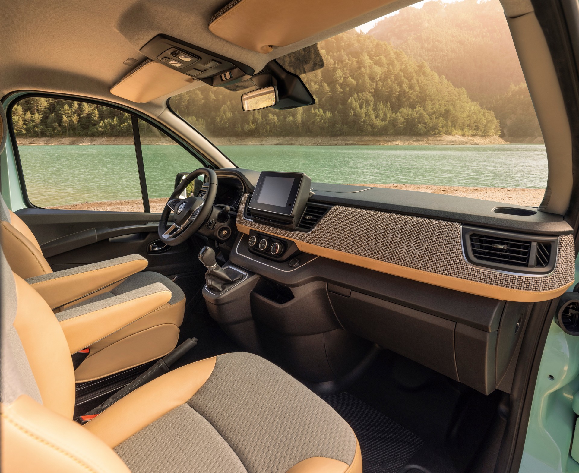 Renault Trafic SpaceNomad And Hippie Caviar Hotel Unveiled As Chic Camper Vans