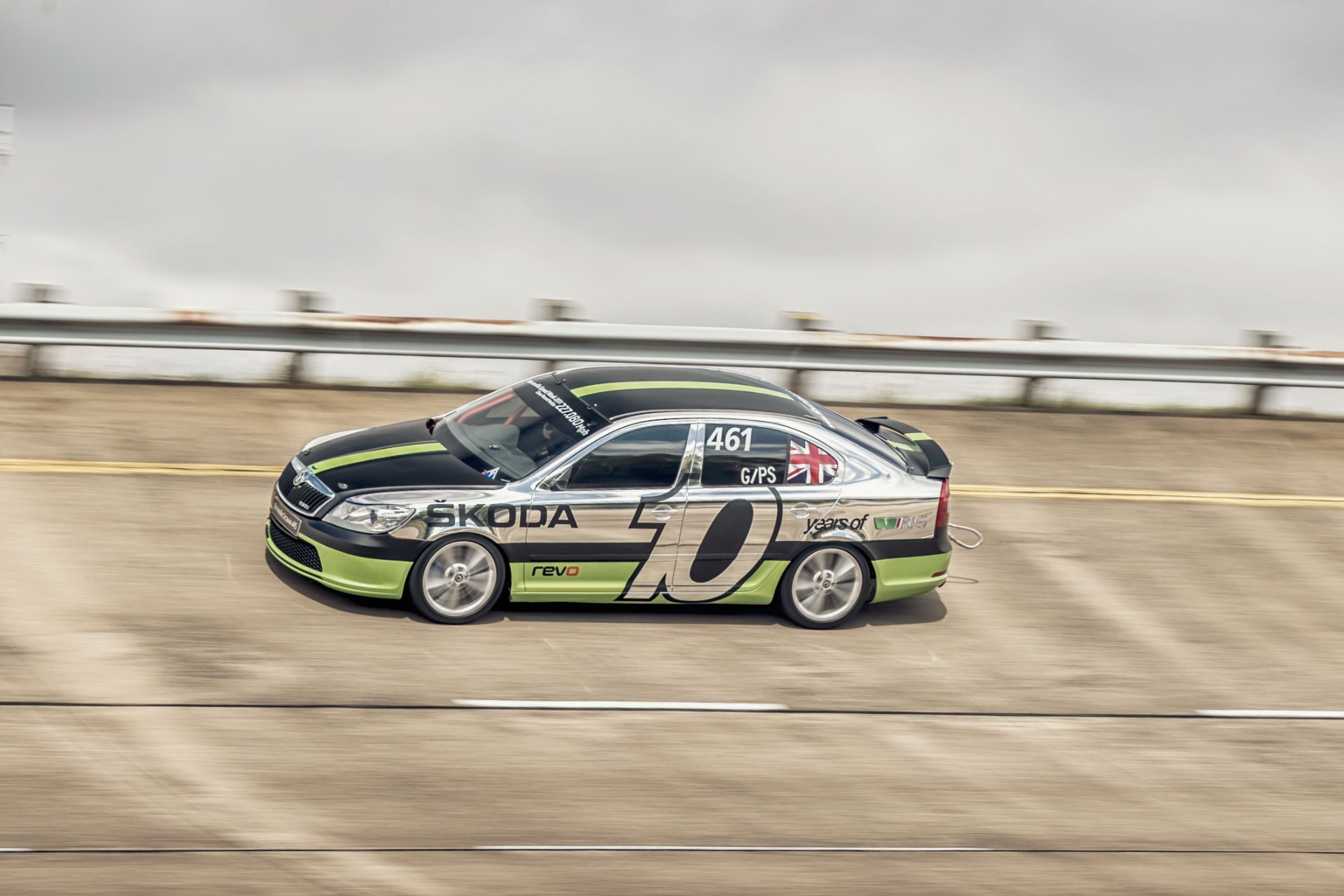 This 10-Year-Old Octavia vRS Still Holds The Title Of The Fastest Skoda Ever With A 227 MPH Top Speed