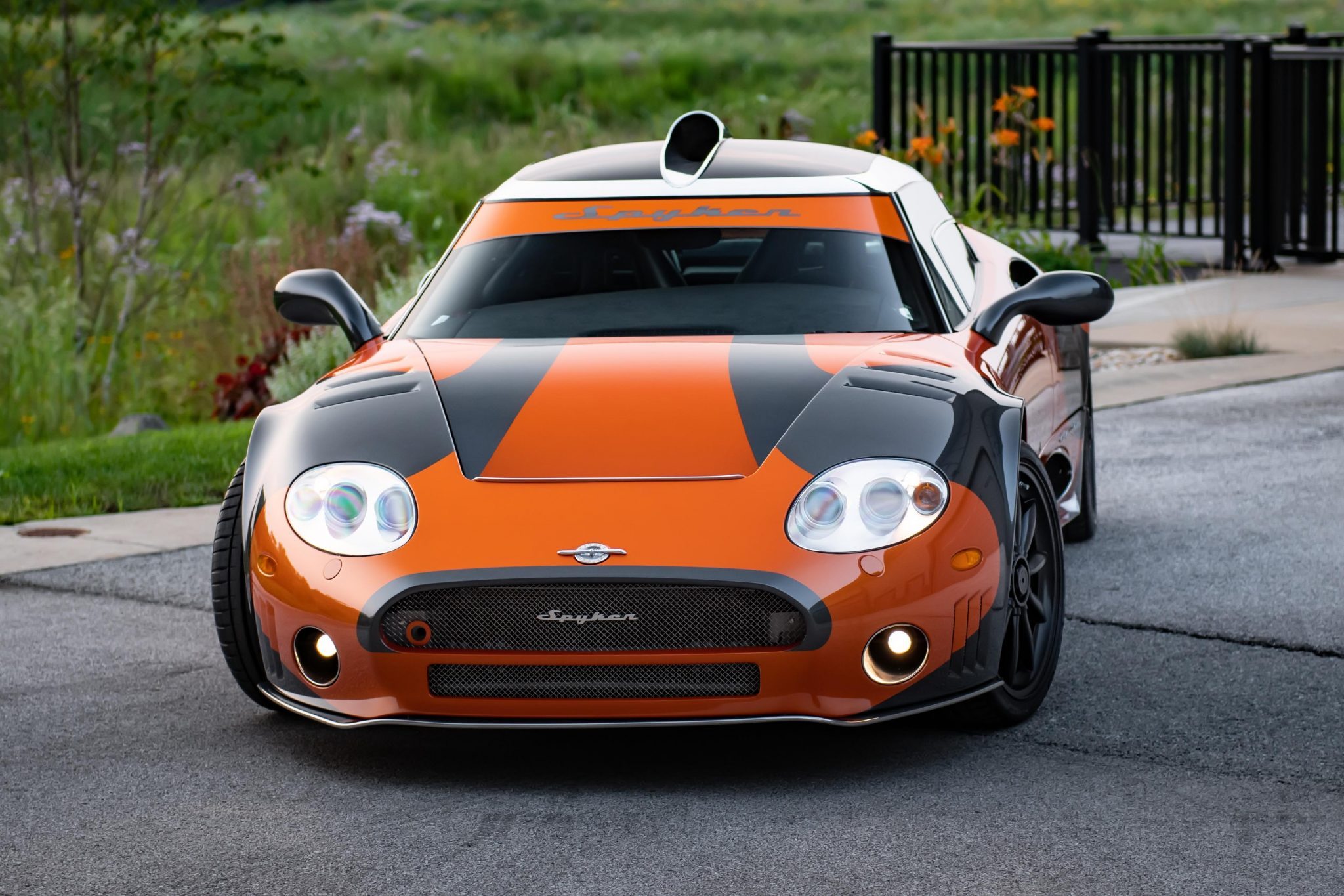 This Spyker C8 Laviolette LM85 Is One Way To Make A Statement