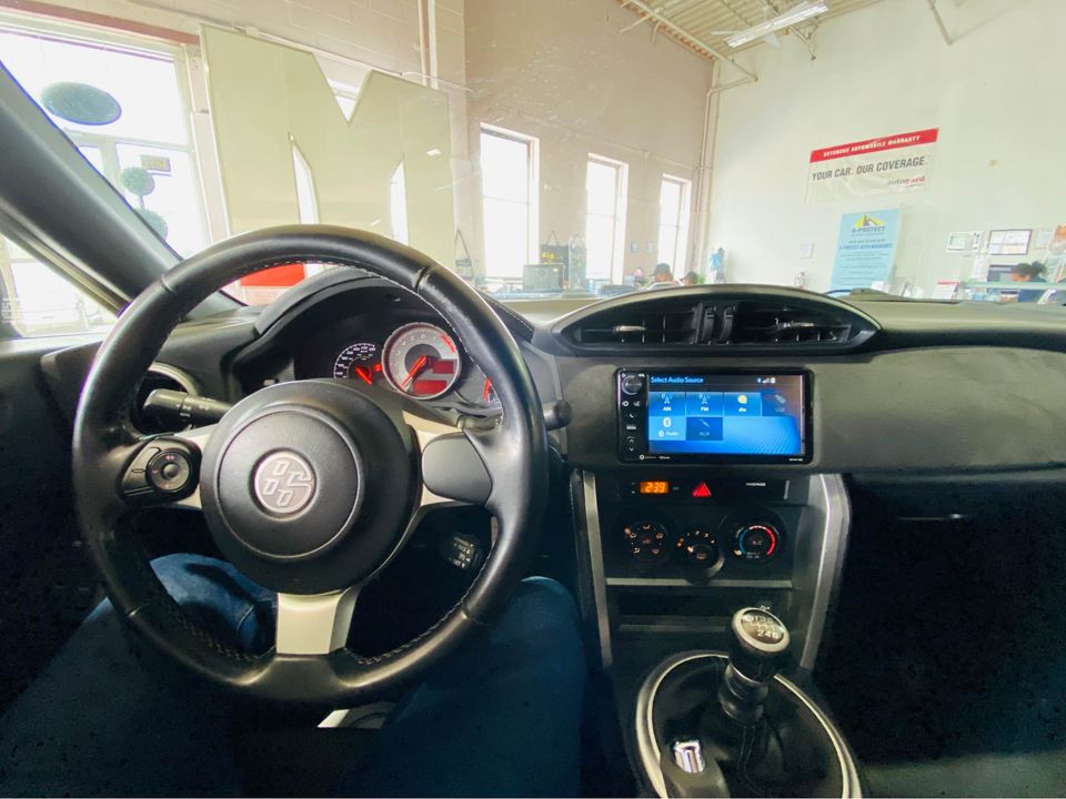 Canadian Selling Toyota 86 With Lamborghini Badges, Notes It’s Not A Real Lambo…