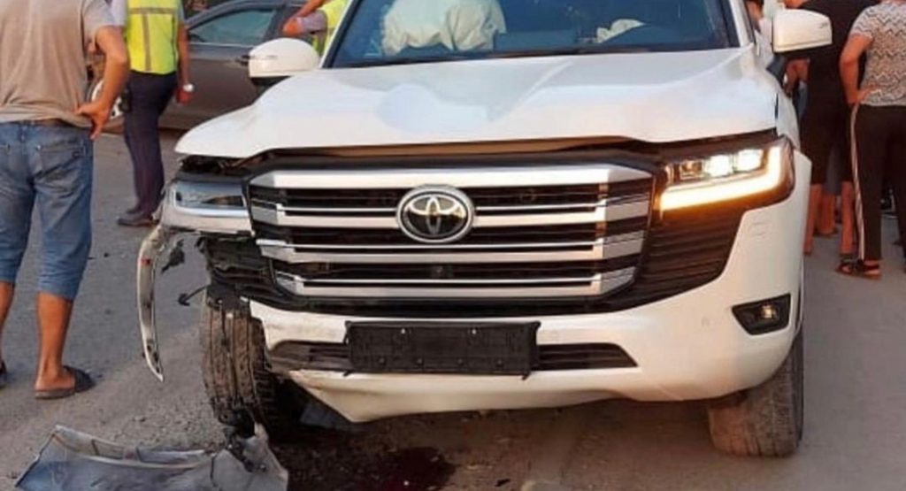  Brand New 2022 Toyota Land Cruiser 300 Crashed Only A Week After Delivery
