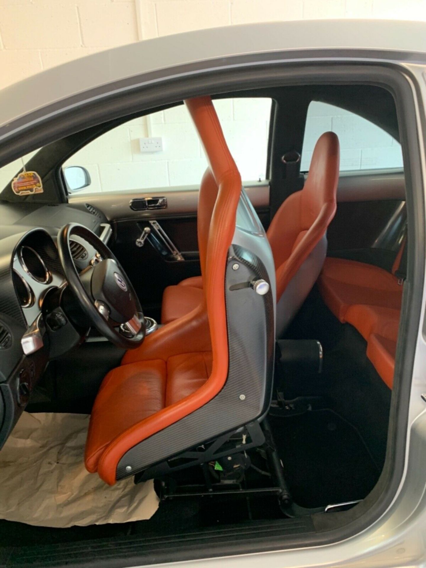 For $62,335, The Wild And Super Rare VW Beetle RSi Will Trade Your Flower For VR6 Power