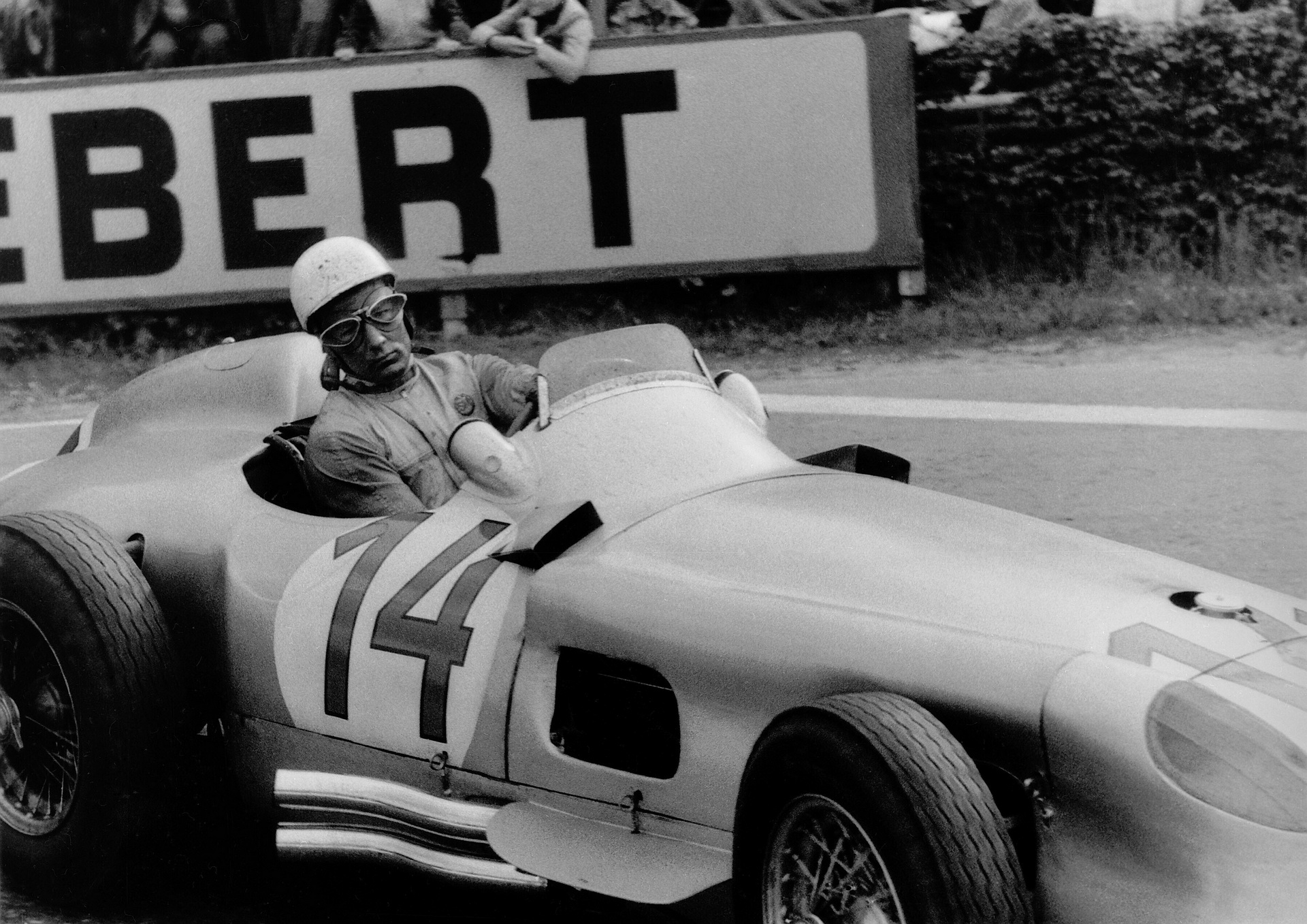 Mercedes To Honor Stirling Moss At Goodwood Revival With Two Of His Most Famous Race Cars