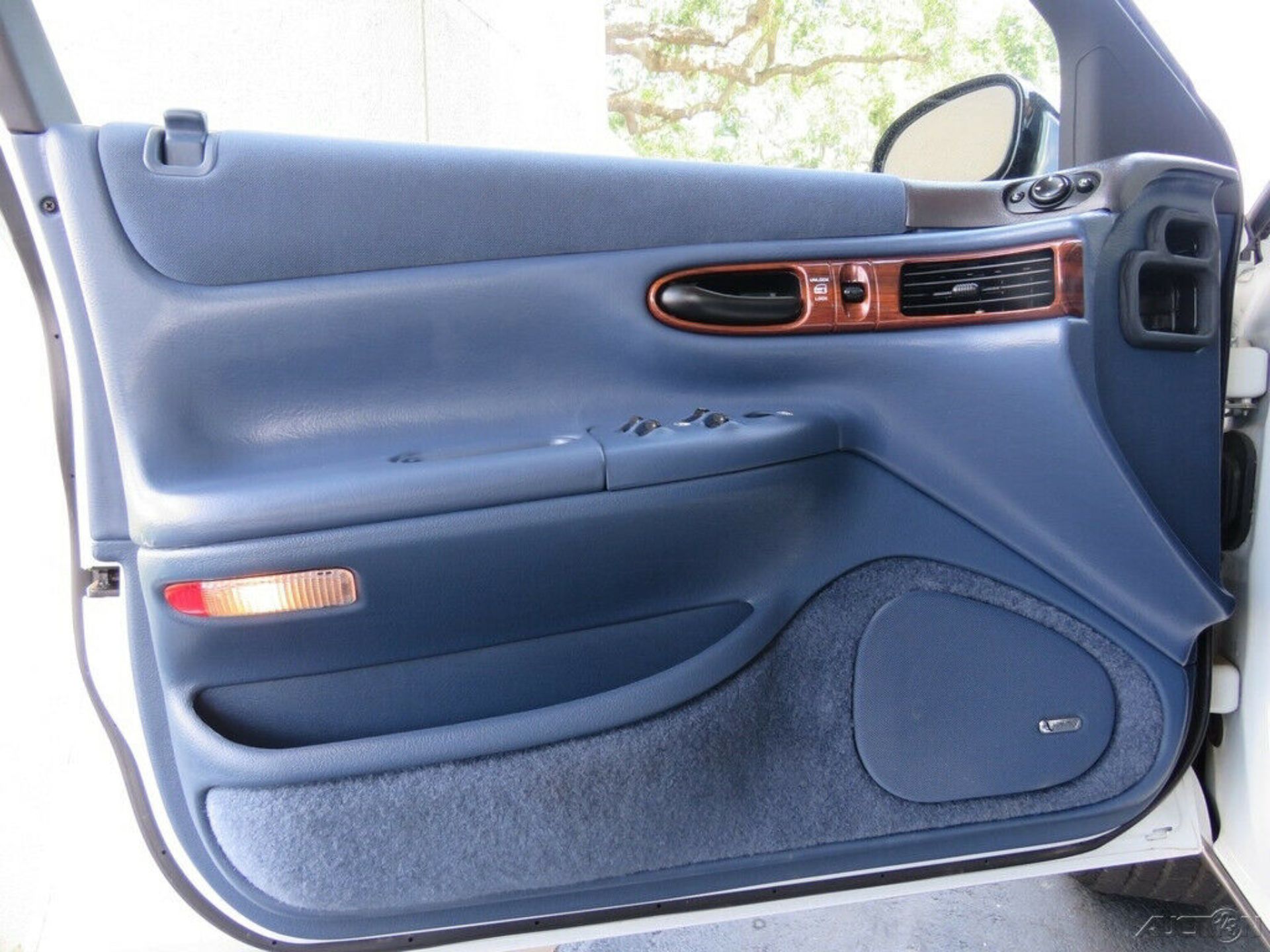 Someone Kept A 1994 Chrysler Concorde In A Climate Controlled Time Capsule Just For You