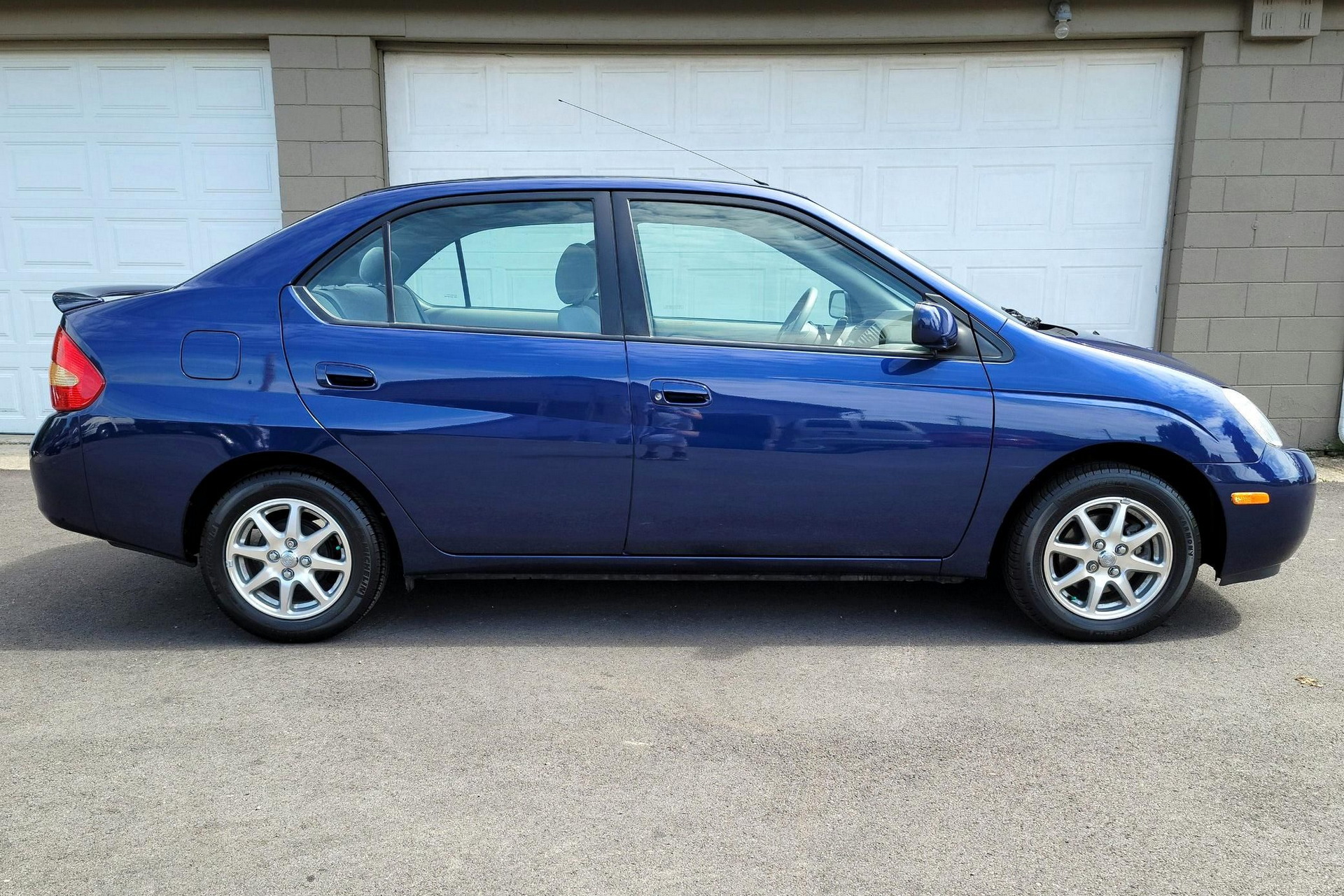Who Buys A Toyota Prius New In 2003 And Only Drives It 13k Miles?