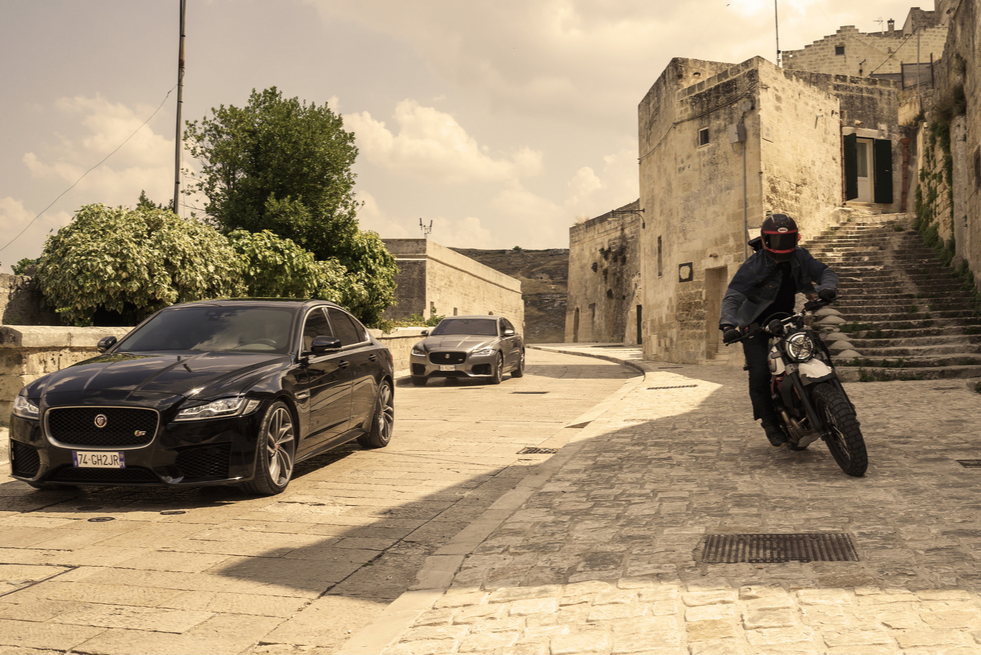 Bond Baddies Drive Jaguar XF In Southern Italy In No Time To Die