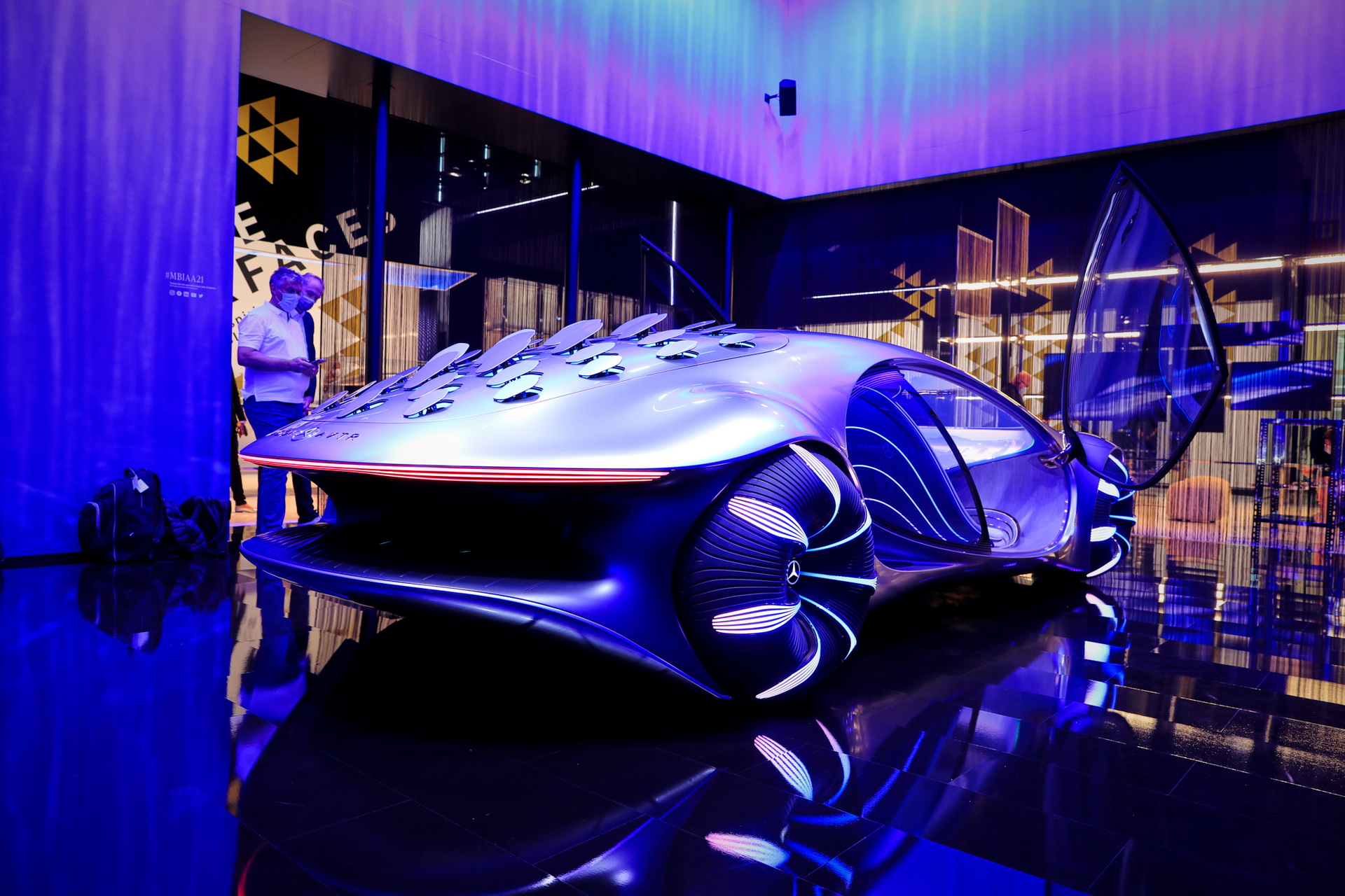 How Mercedes’ Vision AVTR Can Be Controlled With The Power Of Your Thoughts