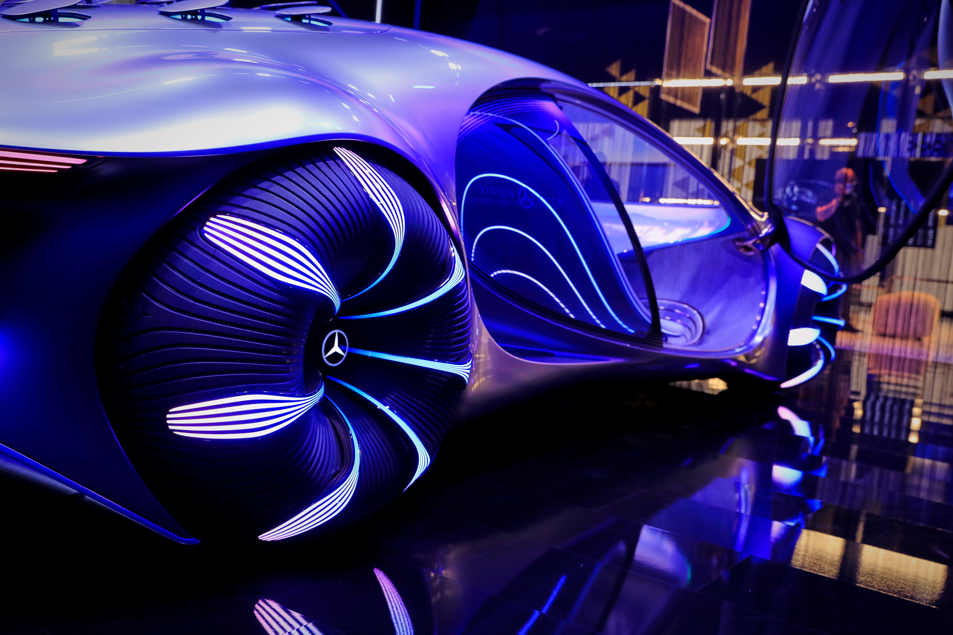 How Mercedes’ Vision AVTR Can Be Controlled With The Power Of Your Thoughts