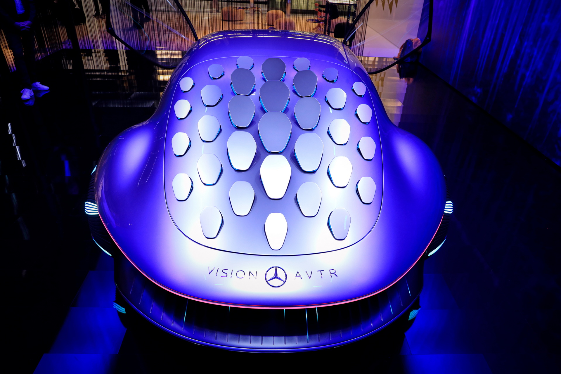 How Mercedes’ Vision AVTR Can Be Controlled With The Power Of Your Thoughts