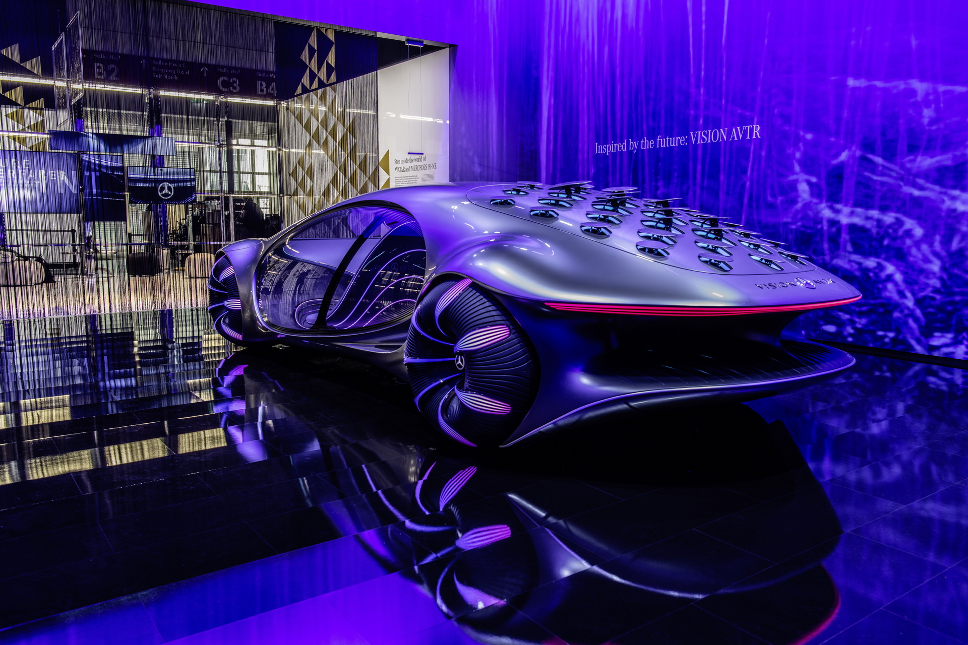 How Mercedes’ Vision AVTR Can Be Controlled With The Power Of Your Thoughts