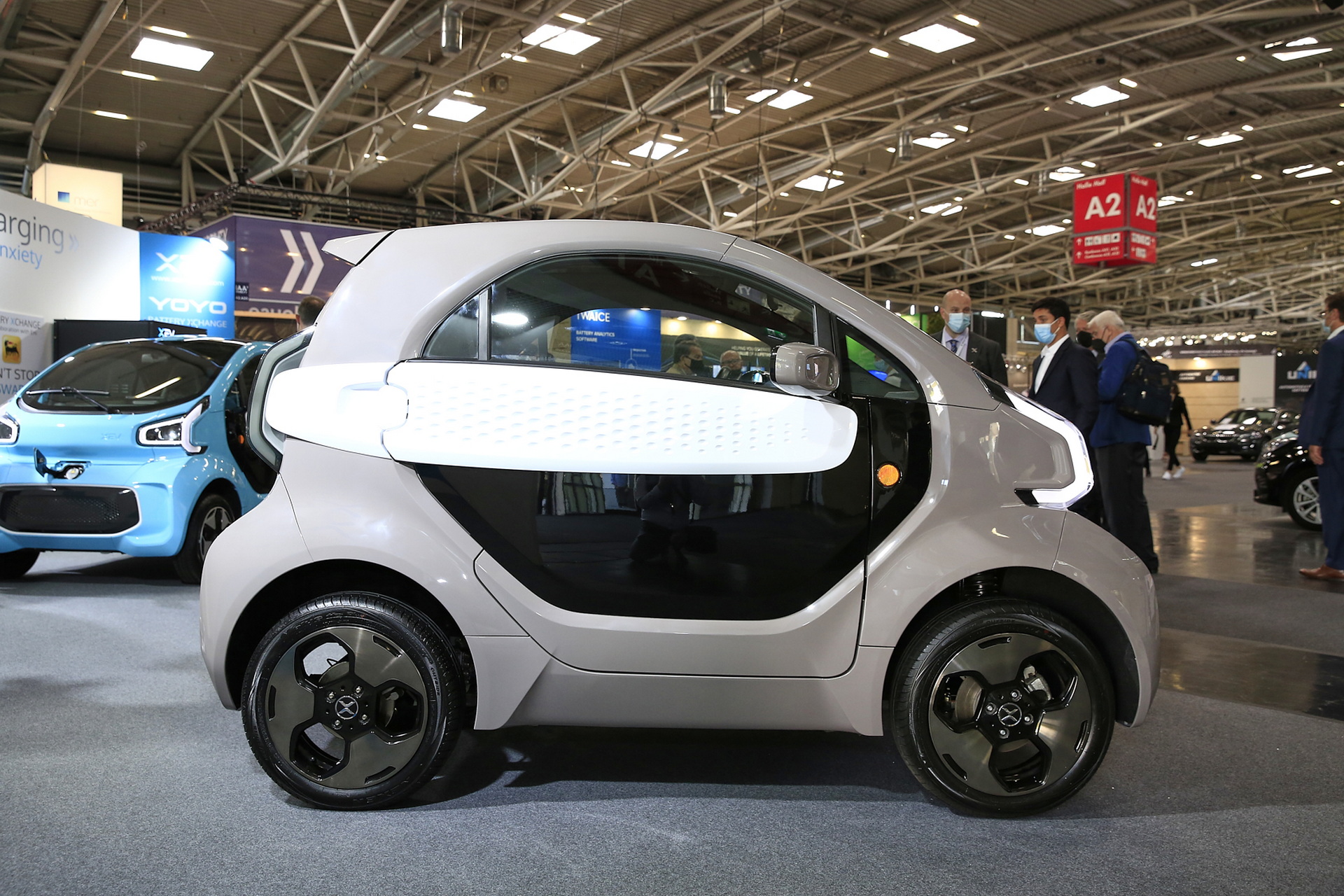 XEV Shows Off European Battery Exchange Program For 3D Printed City Car, The Yoyo
