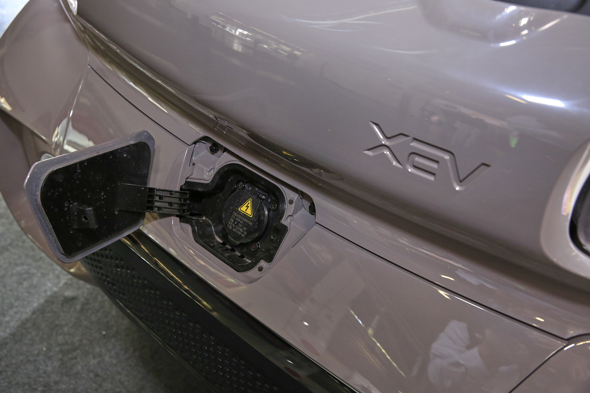 XEV Shows Off European Battery Exchange Program For 3D Printed City Car, The Yoyo
