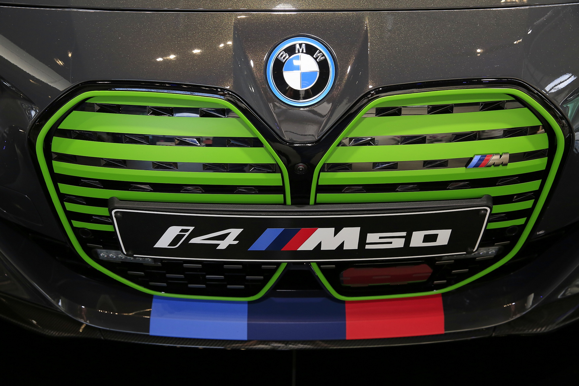 What’s Up With The BMW i4 M50 Safety Car’s Rear Wheel To Well Gap?