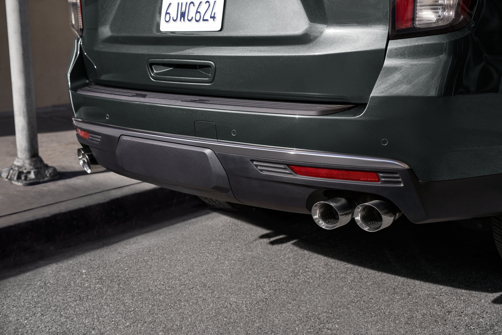 Chevy Expands Availability Of 6.2L V8, Adds New Tech To 2022 Tahoe And Suburban