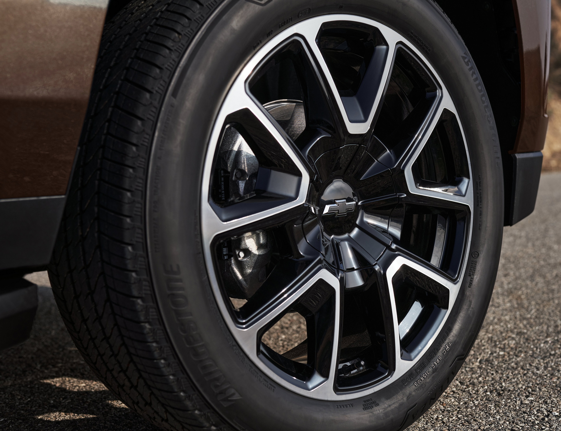 Chevy Expands Availability Of 6.2L V8, Adds New Tech To 2022 Tahoe And Suburban